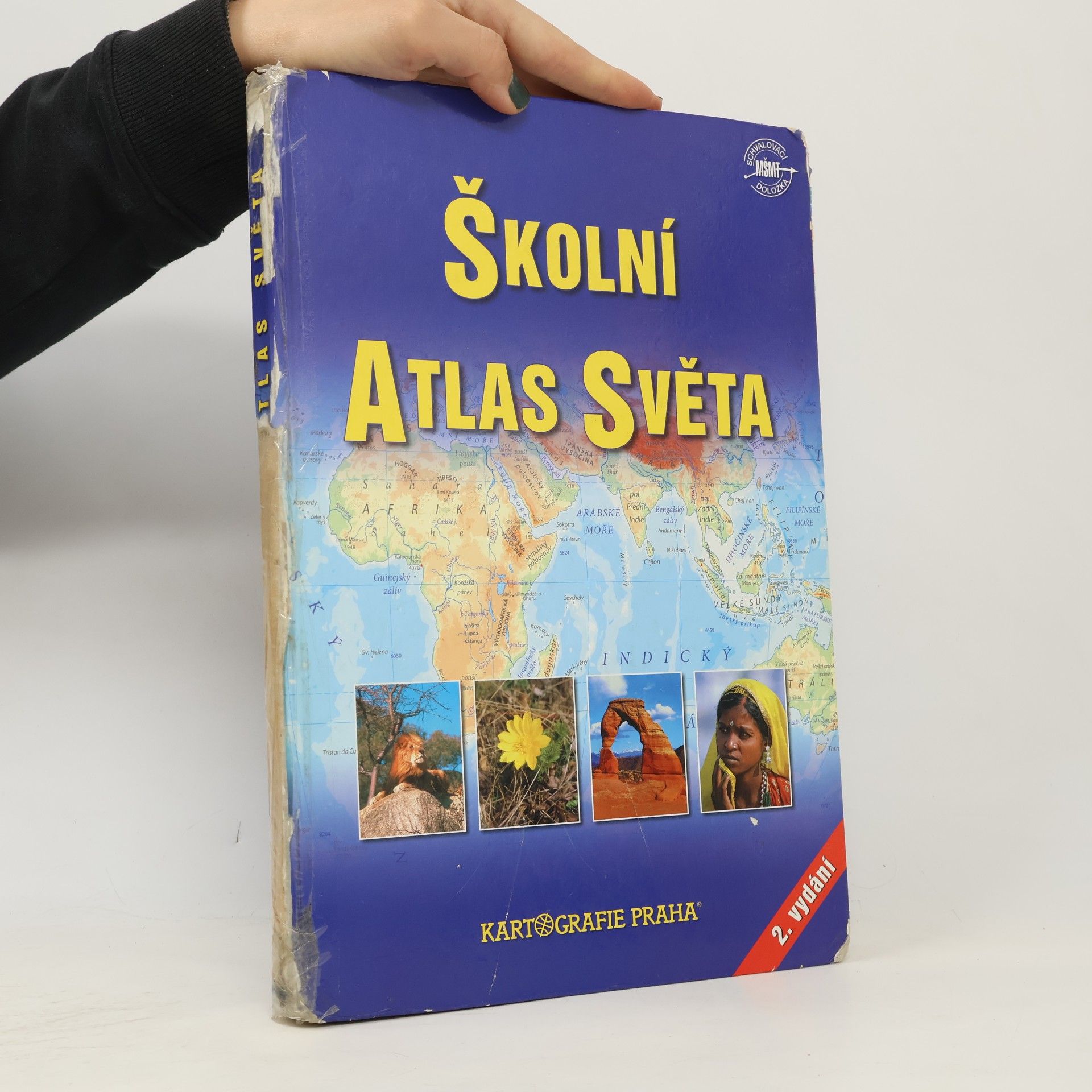 Kolektiv autorů Školní atlas světa