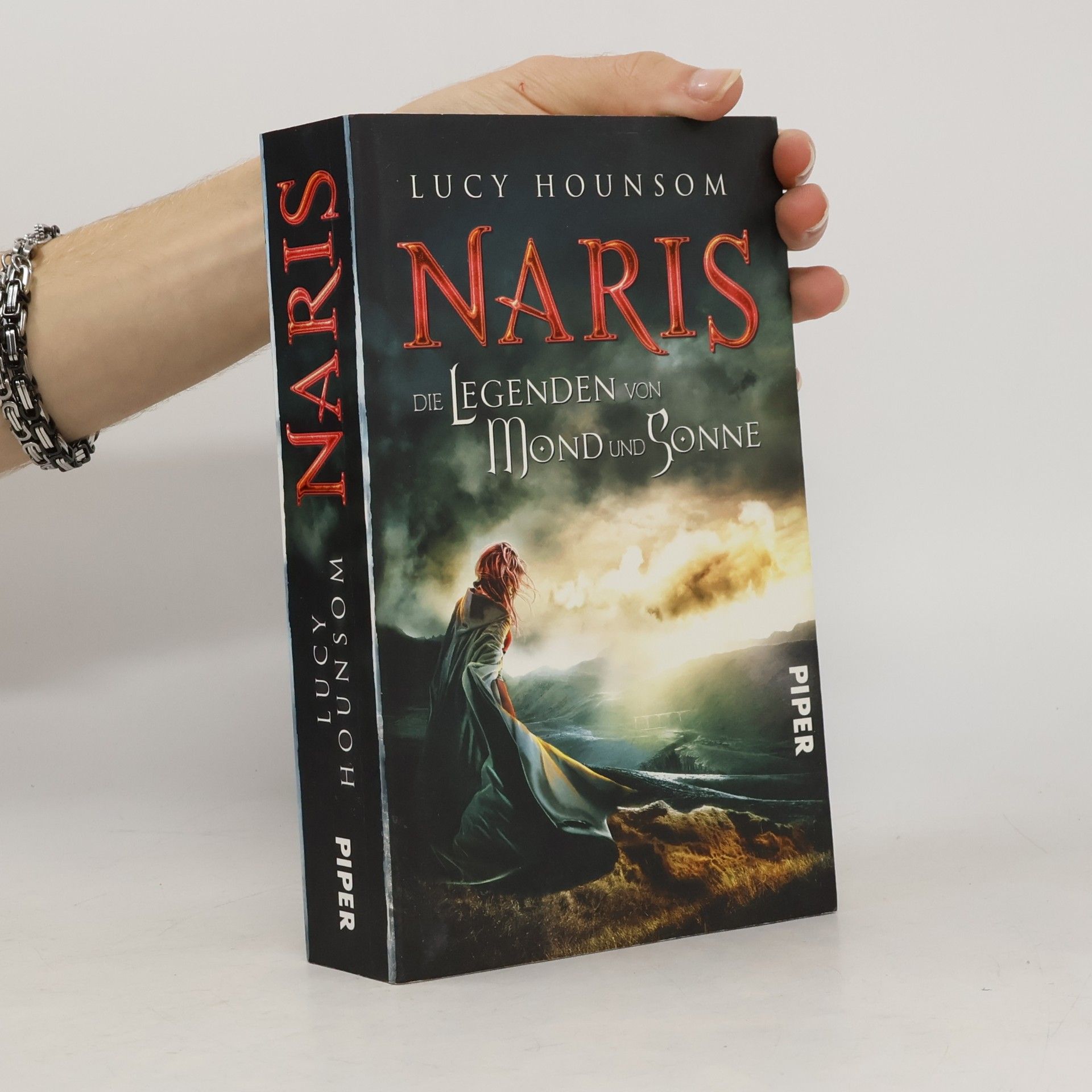 Lucy Hounsom Naris: Die Legenden von Mond und Sonne 1