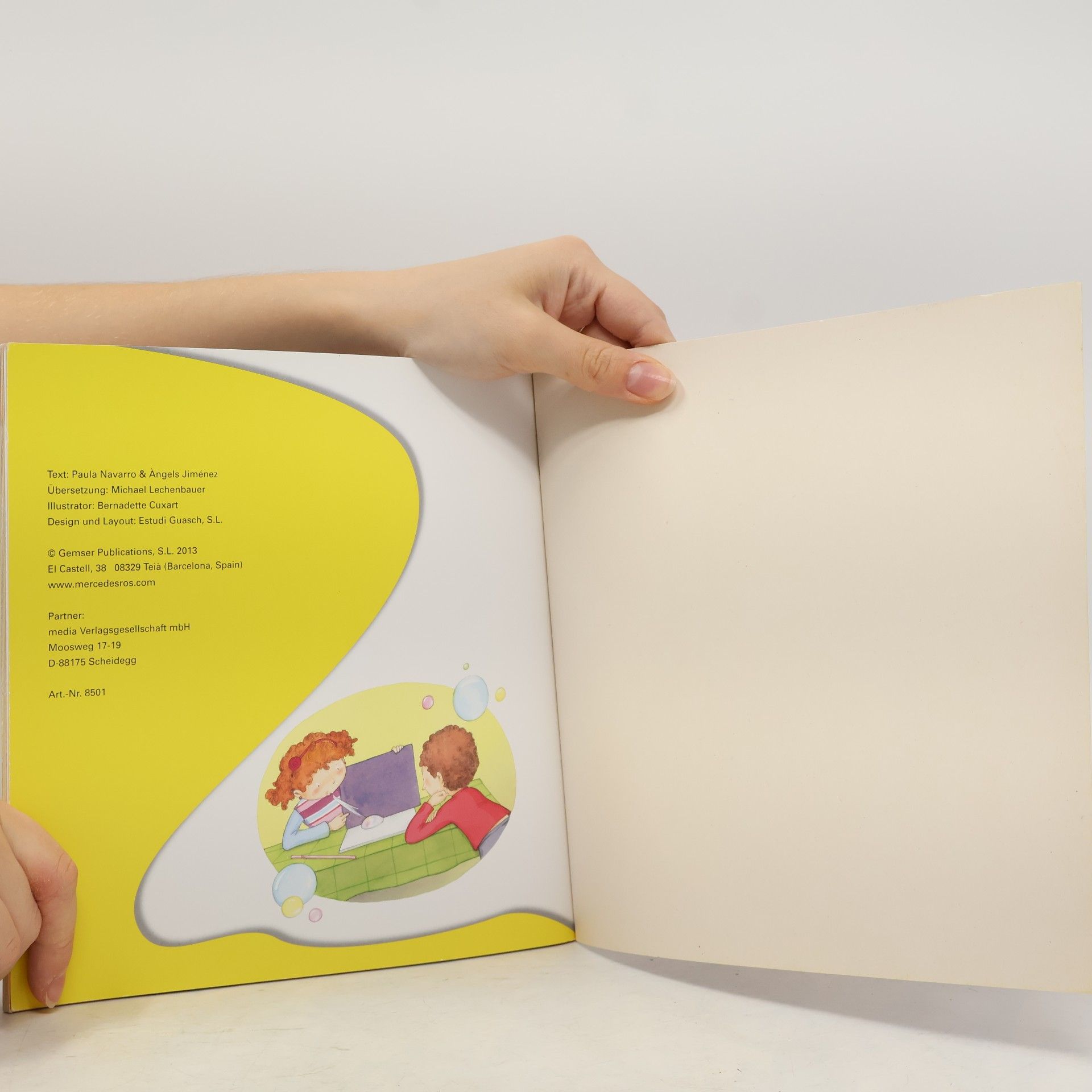 PAULA NAVARRO Faszinierende Experimente mit Licht und Farben