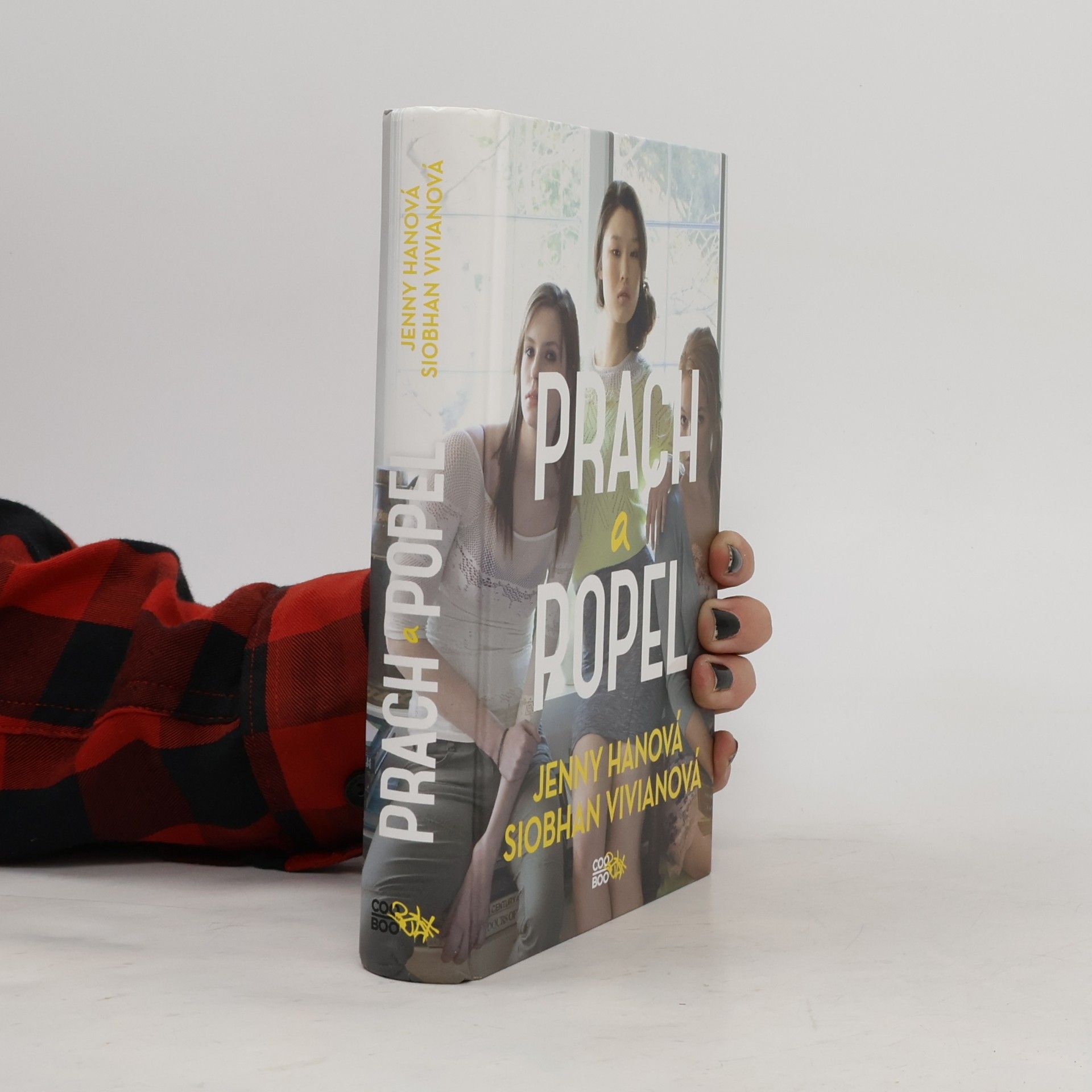 Jenny Han Prach a popel