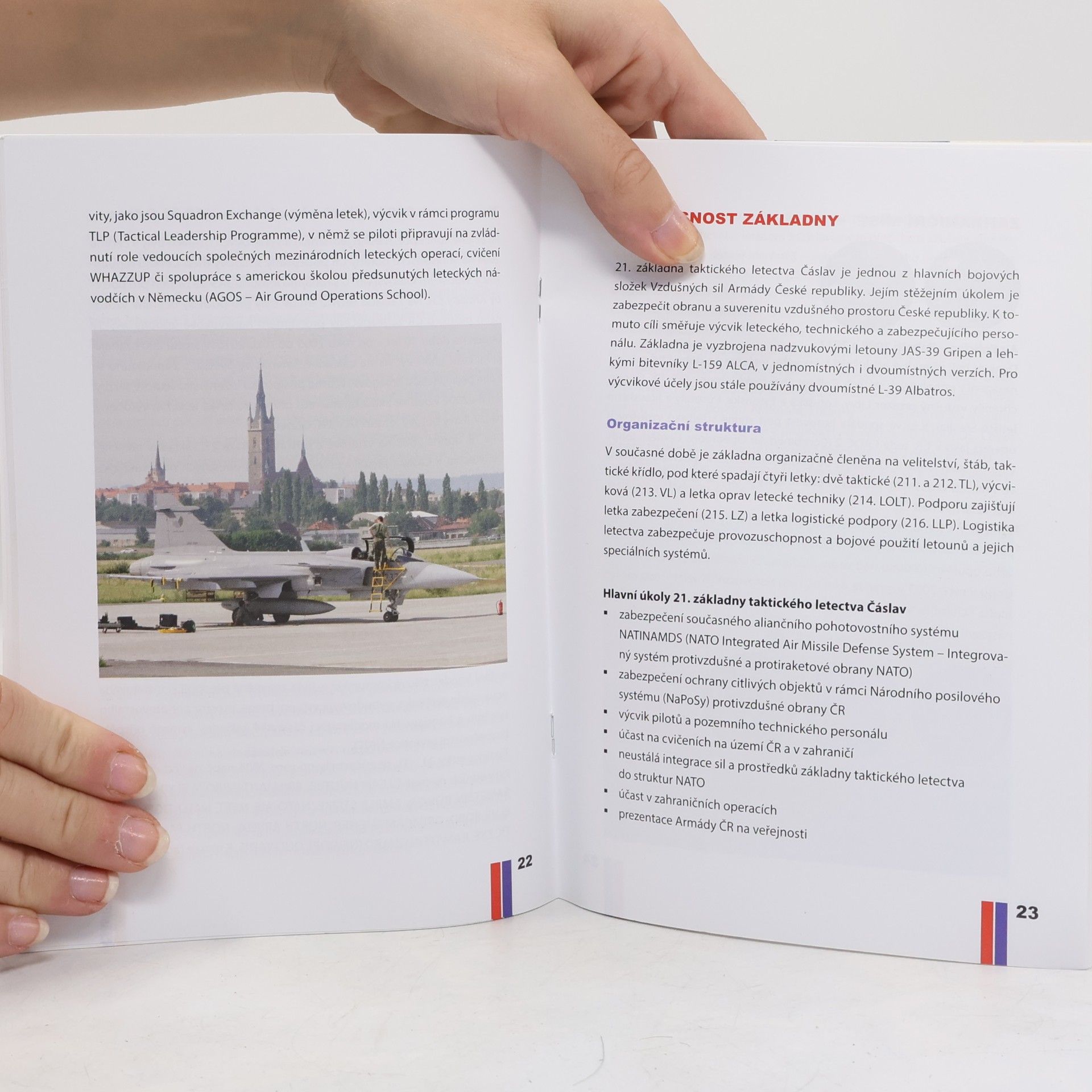 Autorenkollektiv Šedesát let historie 21. základny taktického letectva "Zvolenské" Čáslav