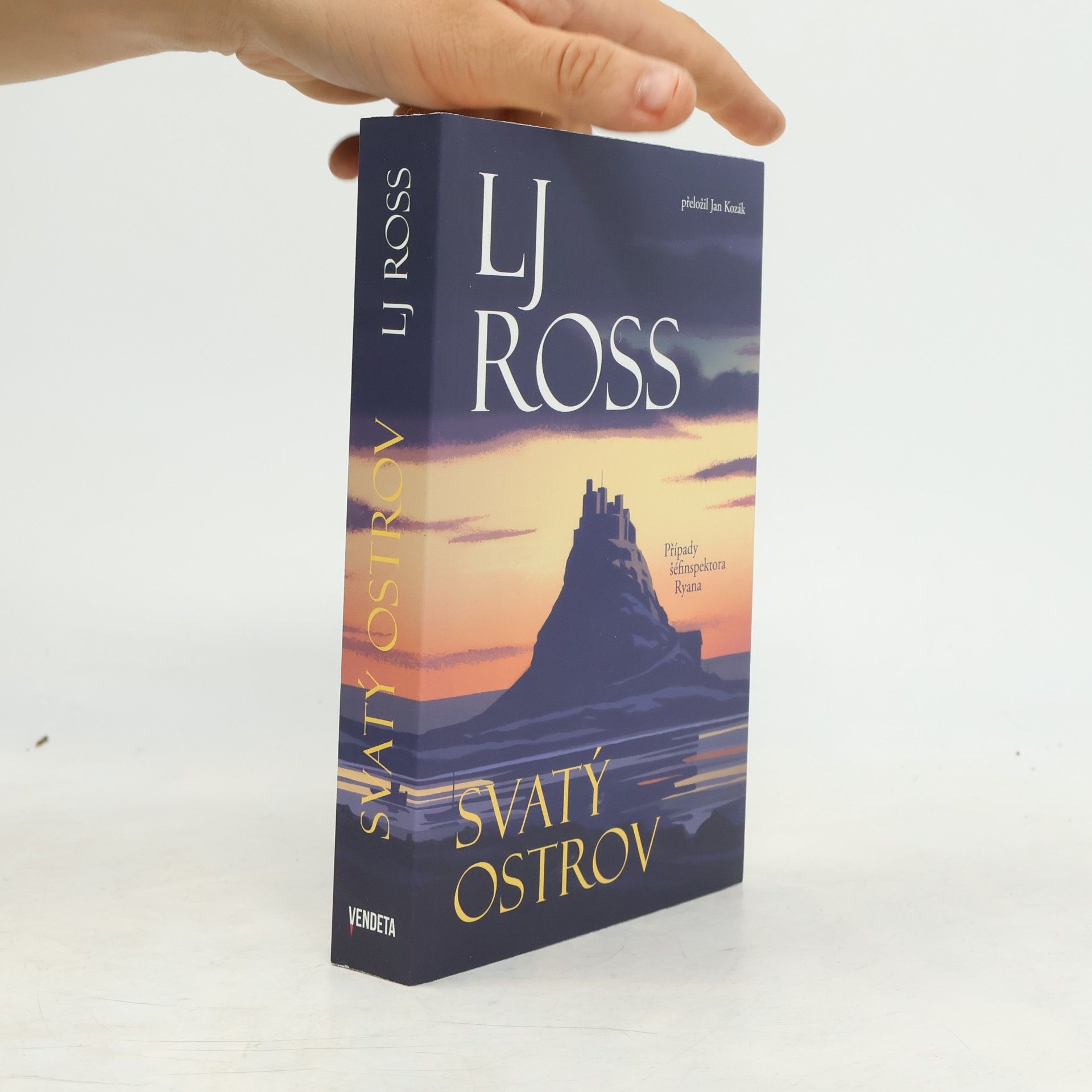 L. J. Ross Svatý ostrov