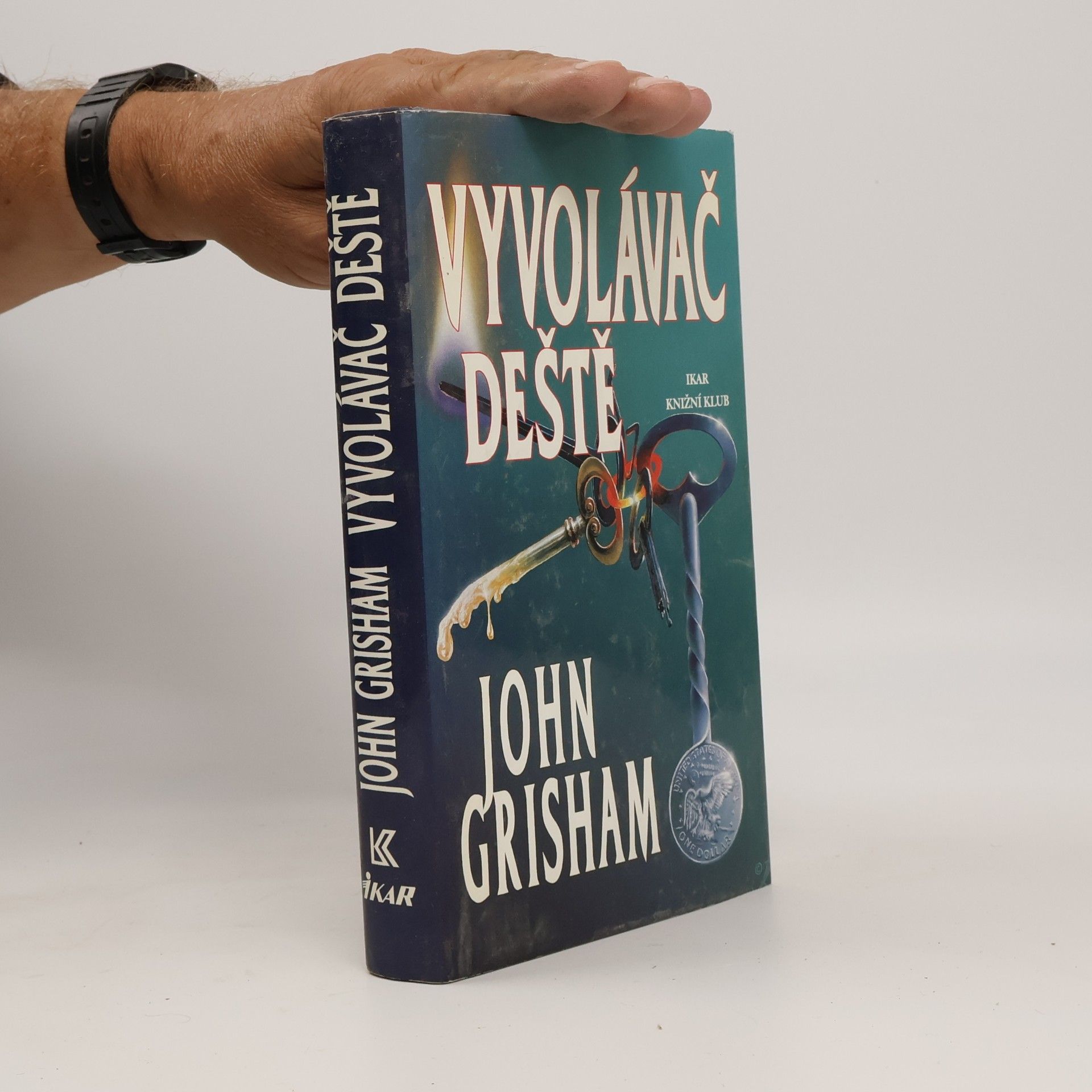 John Grisham Vyvolávač deště