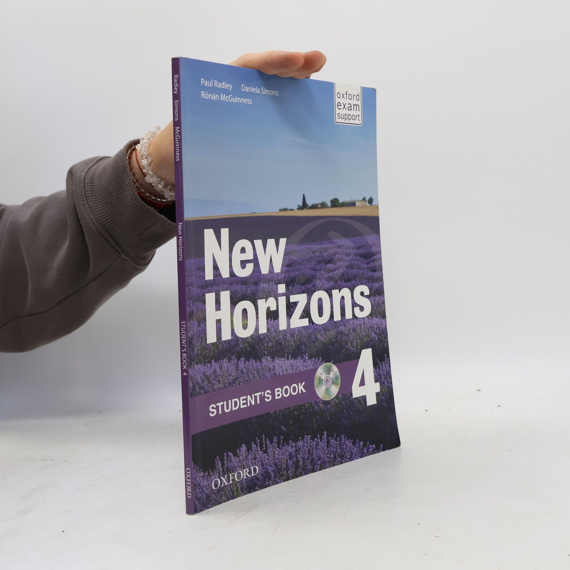 Rónán McGuinness New Horizons 4 - Student's Book