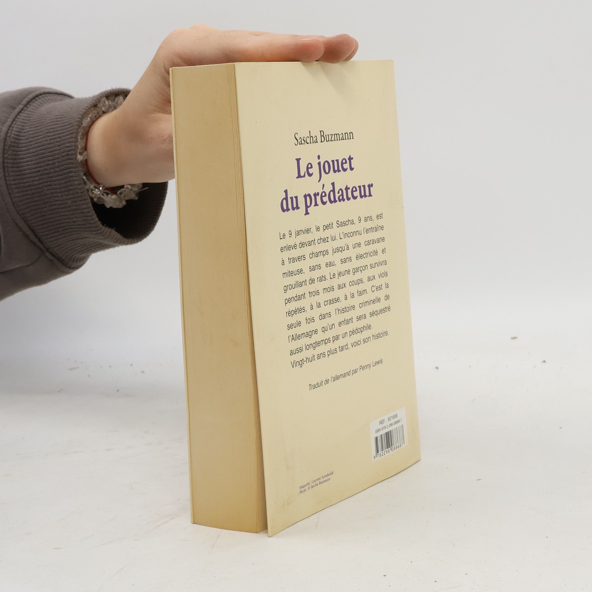 Sascha Buzmann Le jouet du prédateur