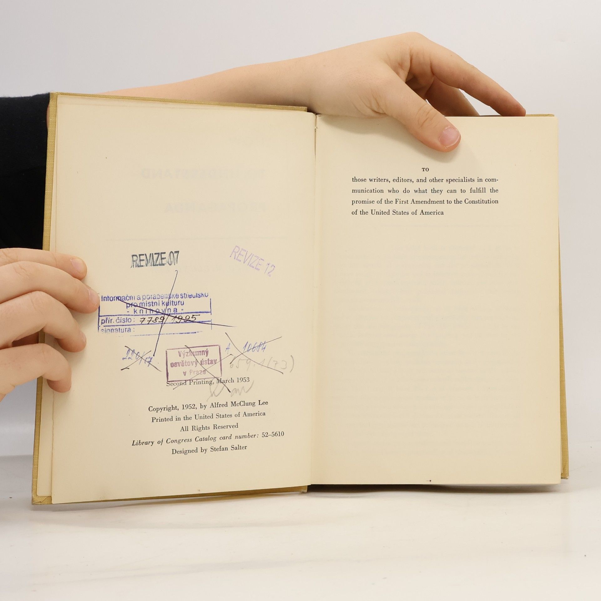 Various authors How to Understand Propaganda