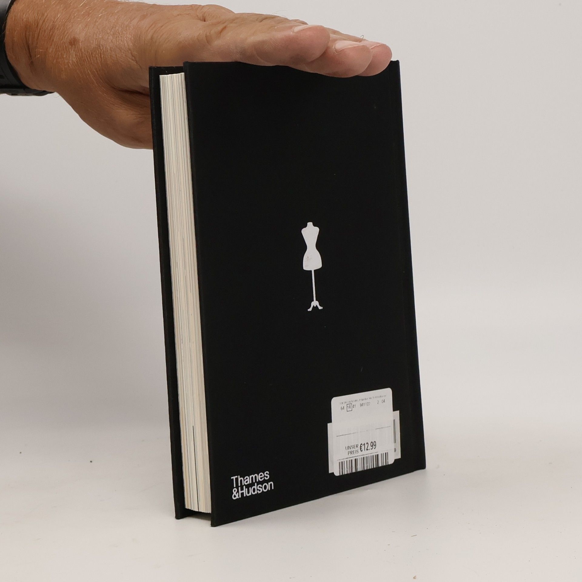kolektiv The world according to Karl : the wit and wisdom of Karl Lagerfeld