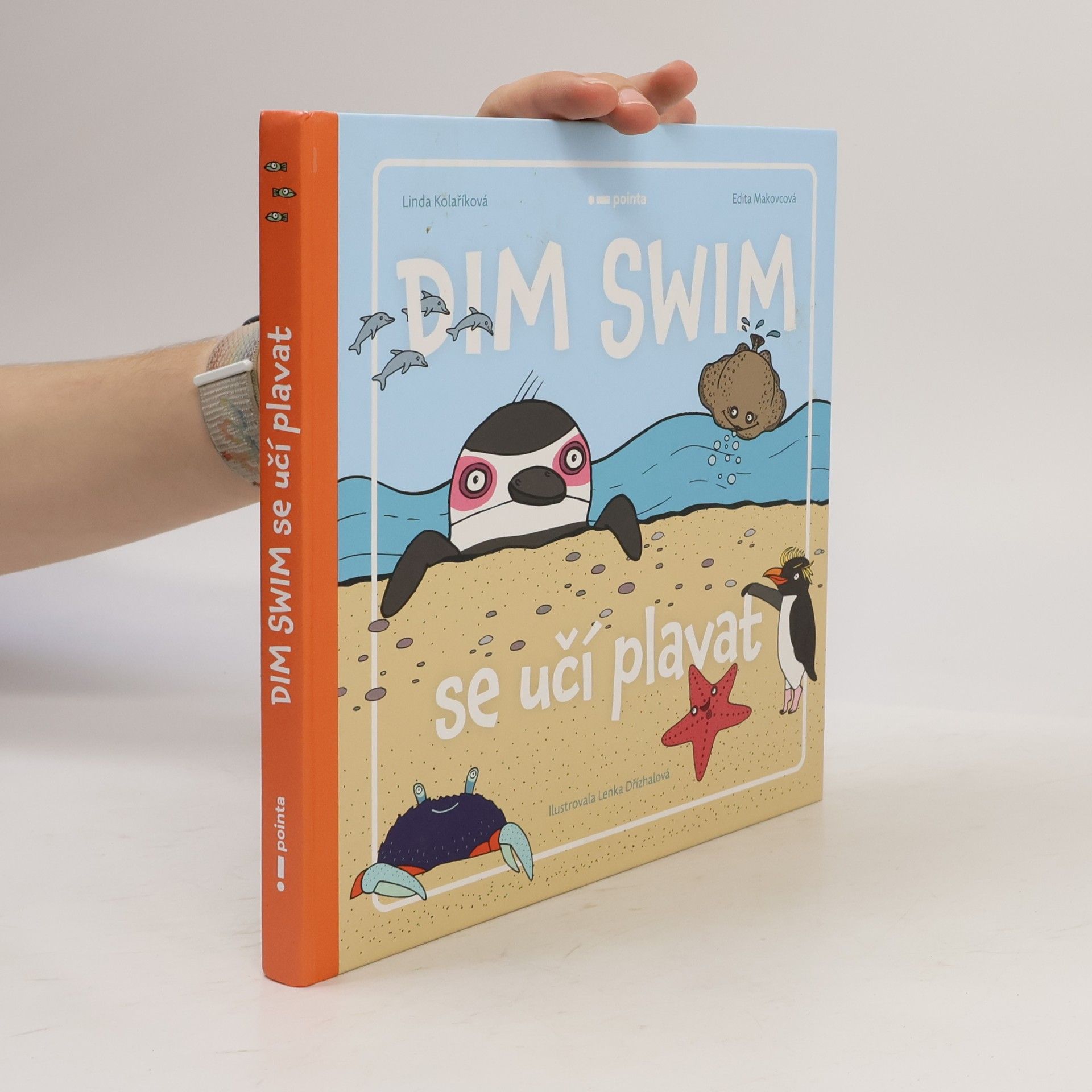 Dim Swim se učí plavat