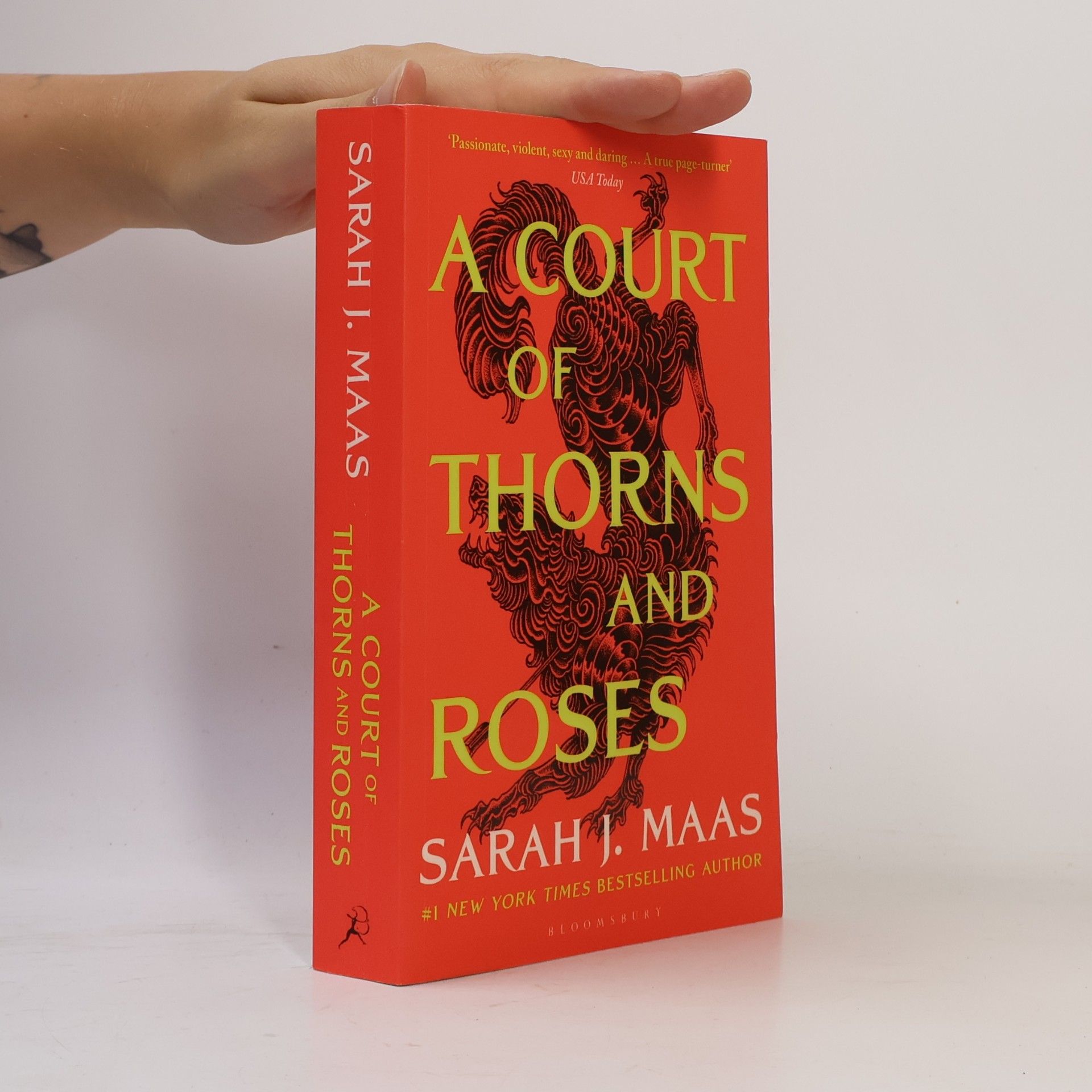 Sarah J. Maas A Court of Thorns and Roses