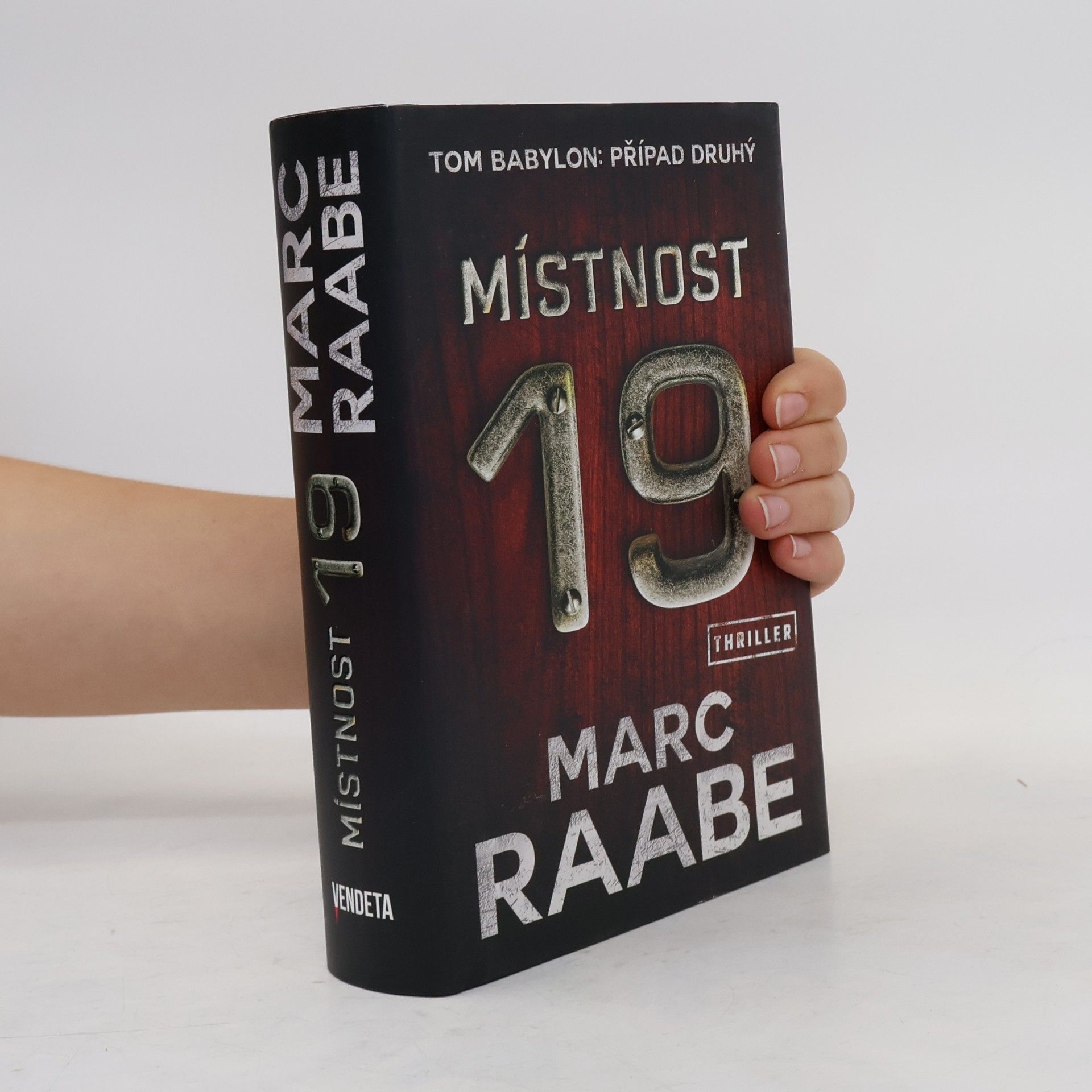 Marc Raabe Místnost 19
