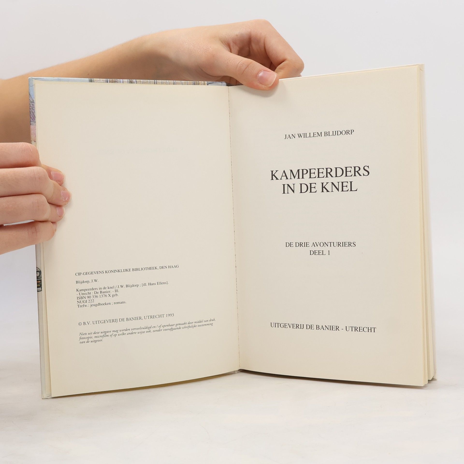 KAMPEERDERS IN DE KNEL