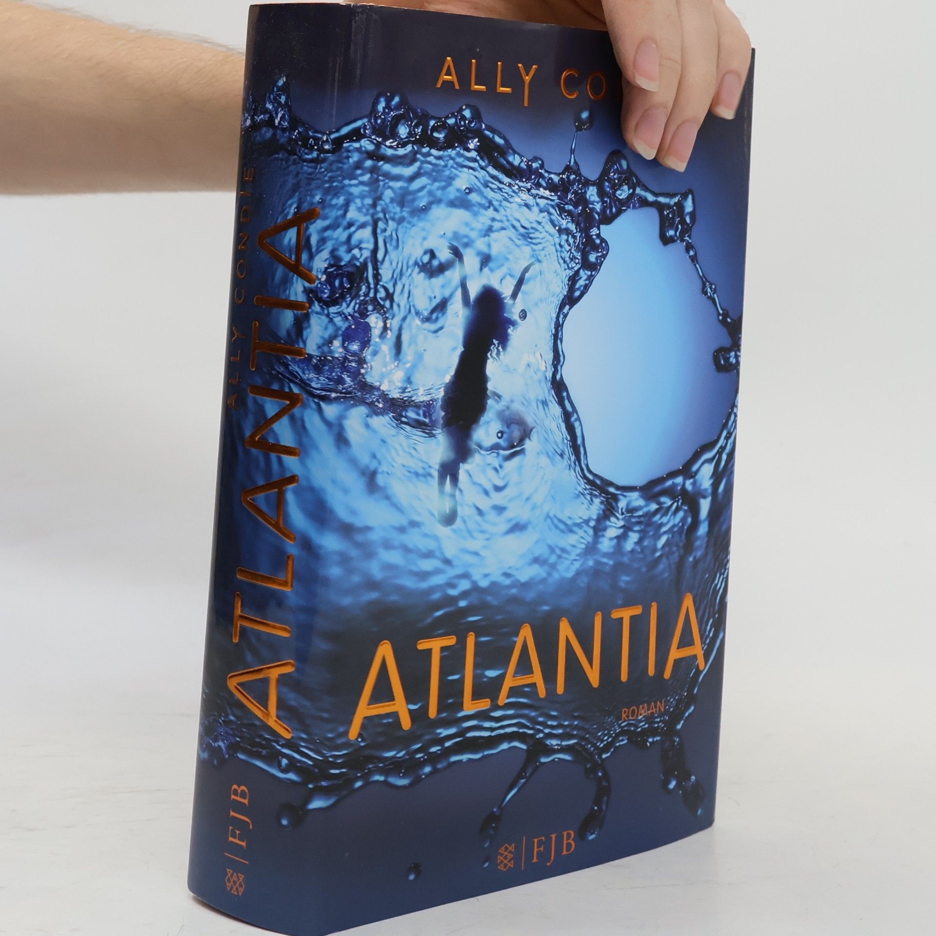 Ally Condie Atlantia