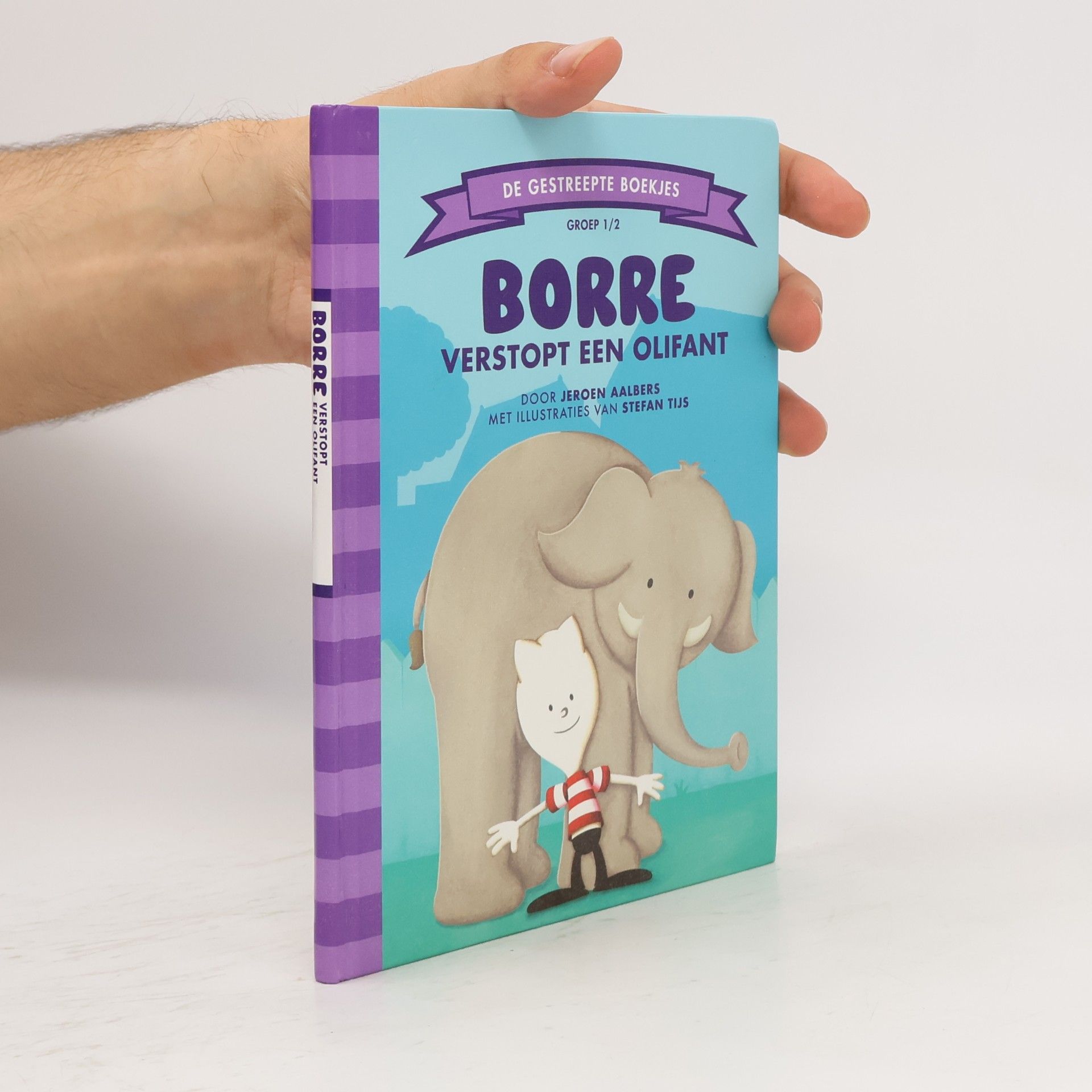 Jeroen Aalbers Borre verstopt een olifant
