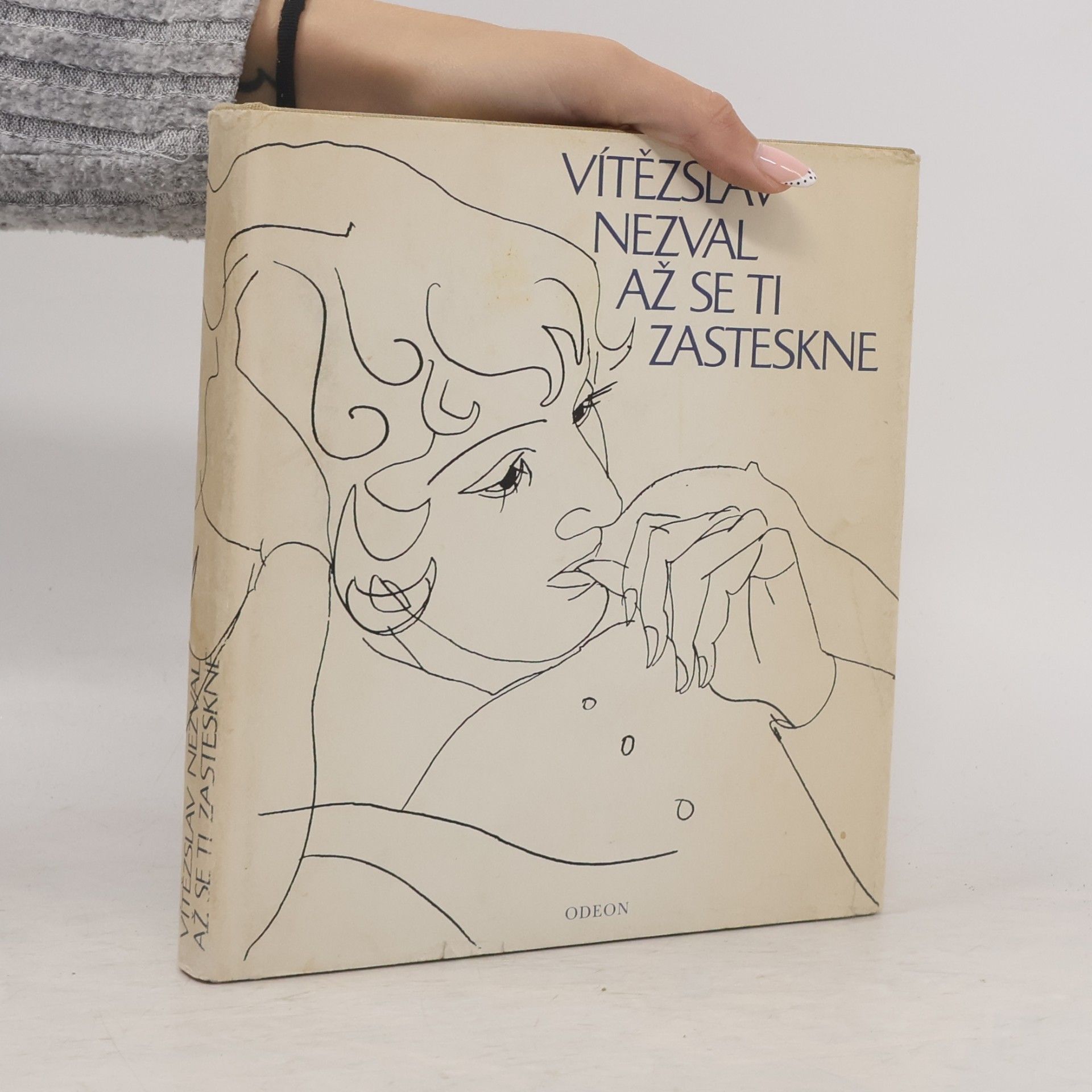 Vítězslav Nezval Až se ti zasteskne
