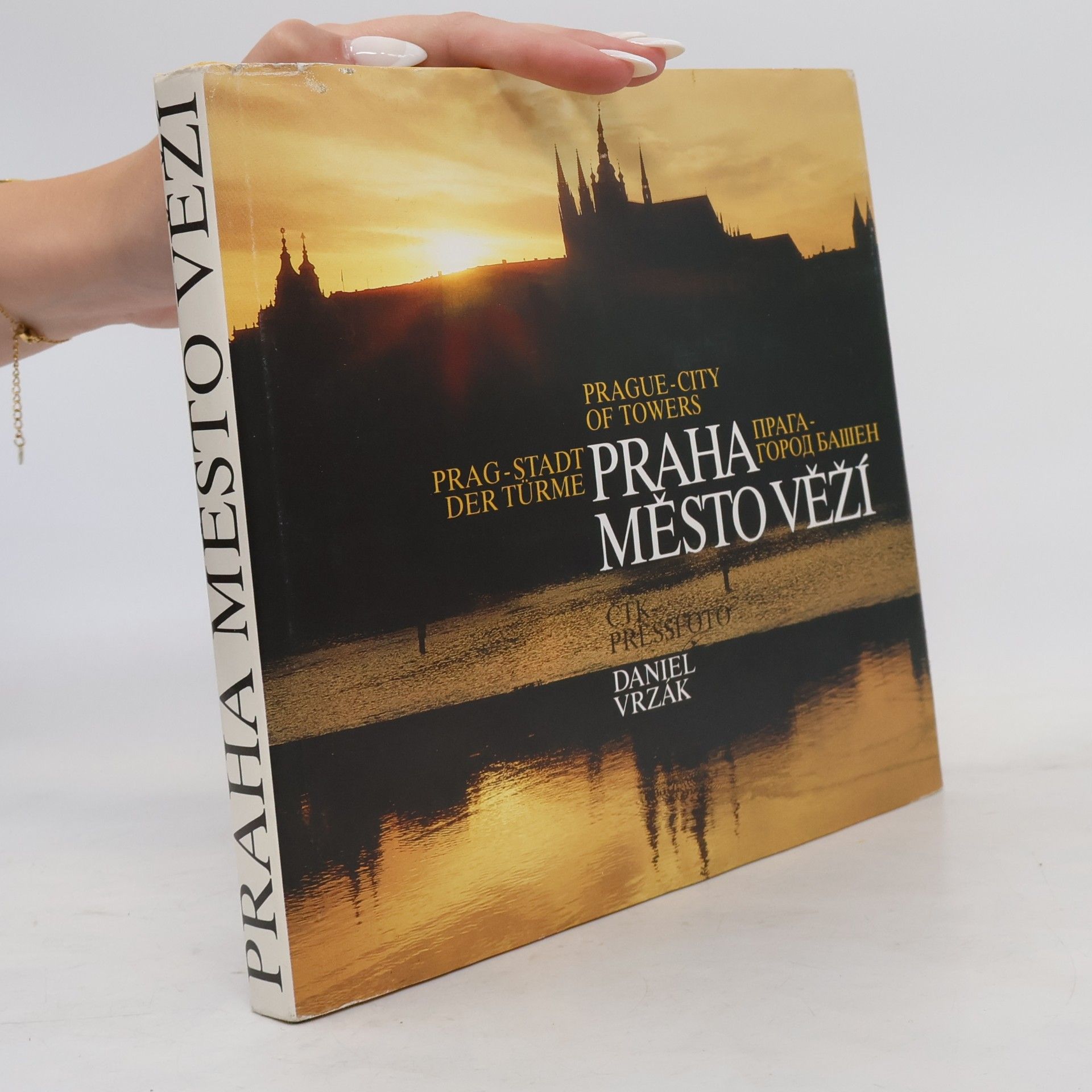 Daniel Vrzák Praha město věží