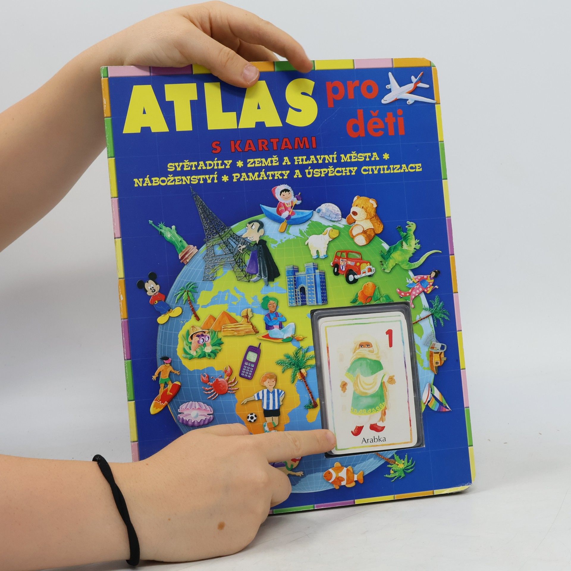 Malgorzata Gozdziewicz Atlas pro děti: S kartami