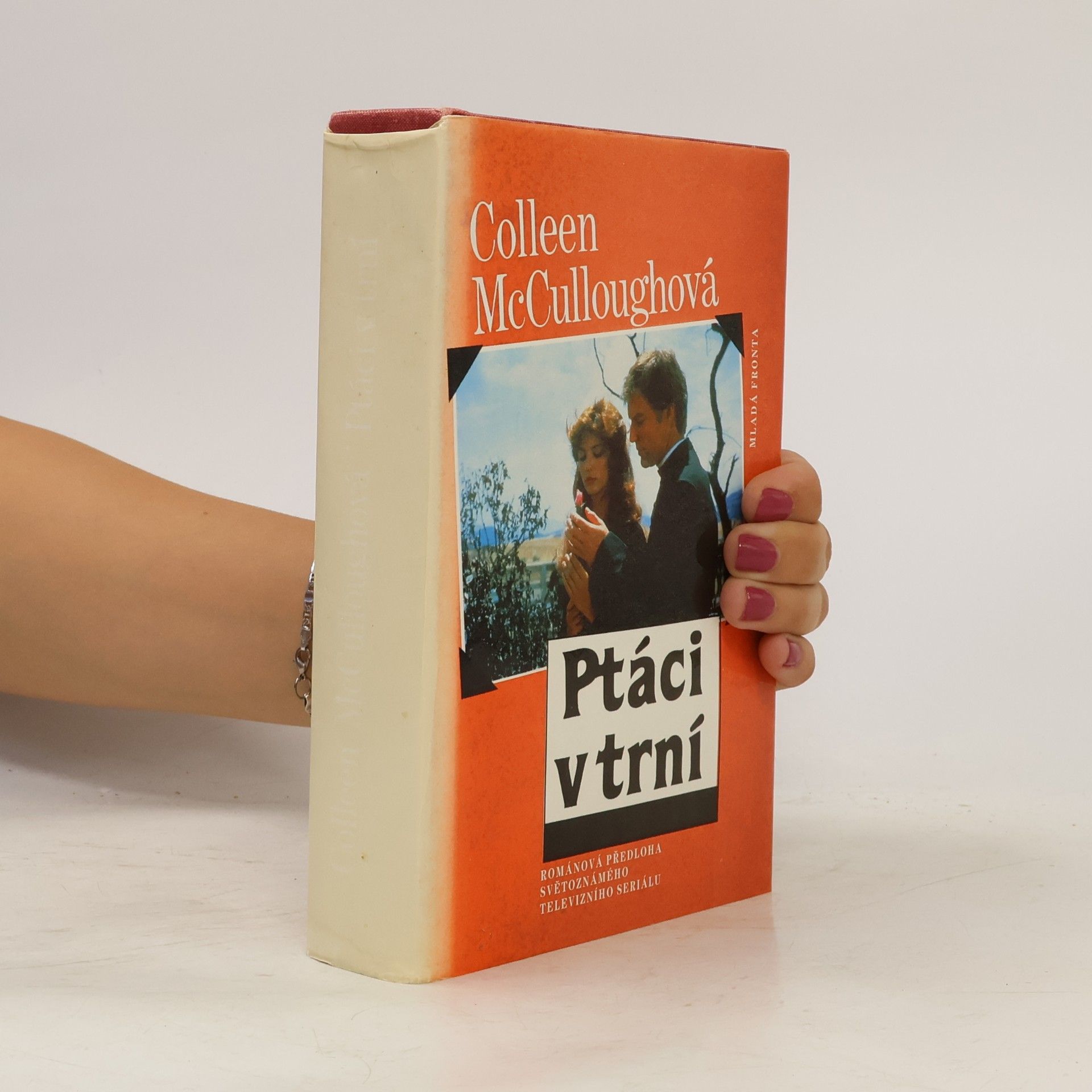 Colleen McCulloughová Ptáci v trní