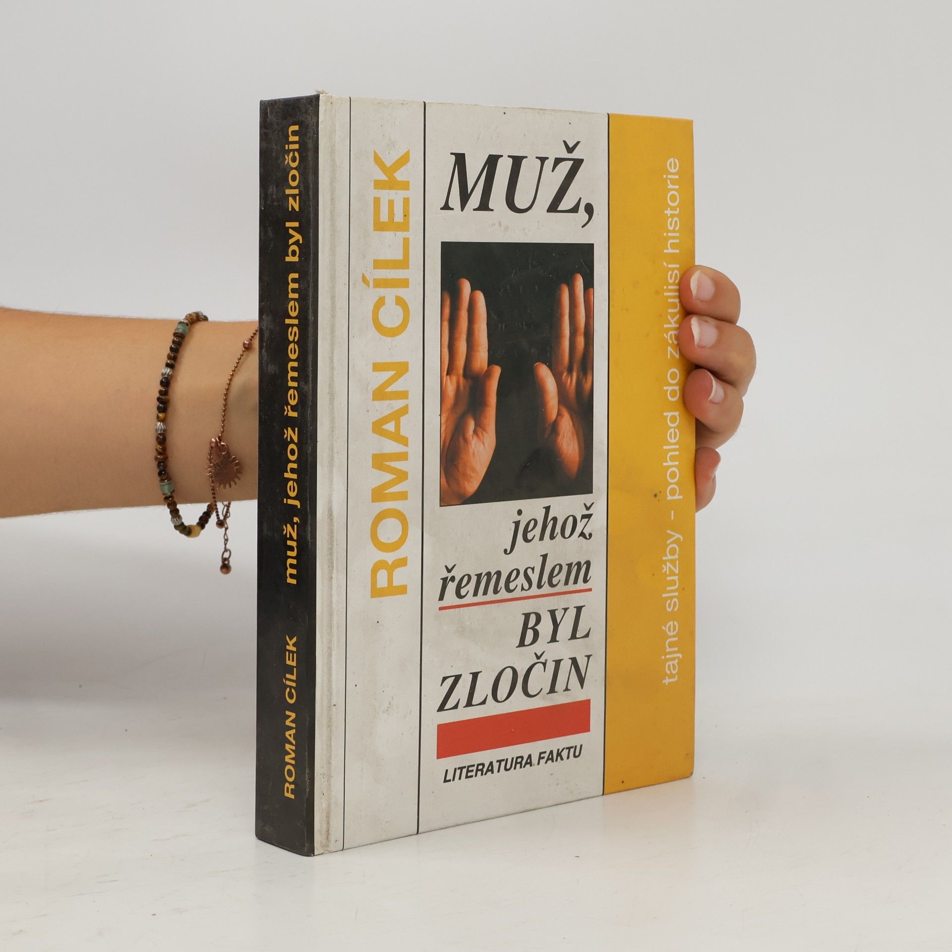 Božena Dobiášová Muž, jehož řemeslem byl zločin