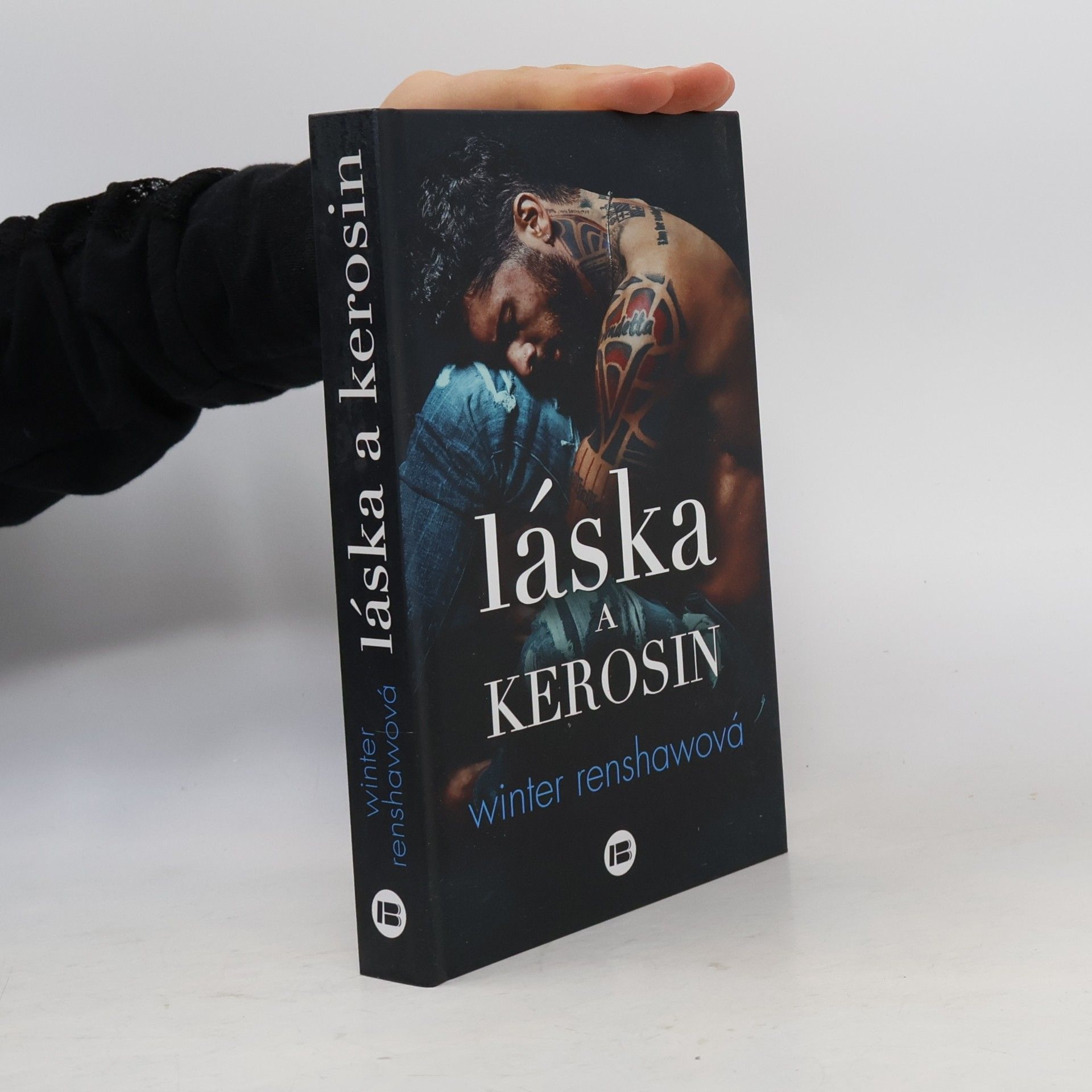 Winter Renshaw Láska a kerosin