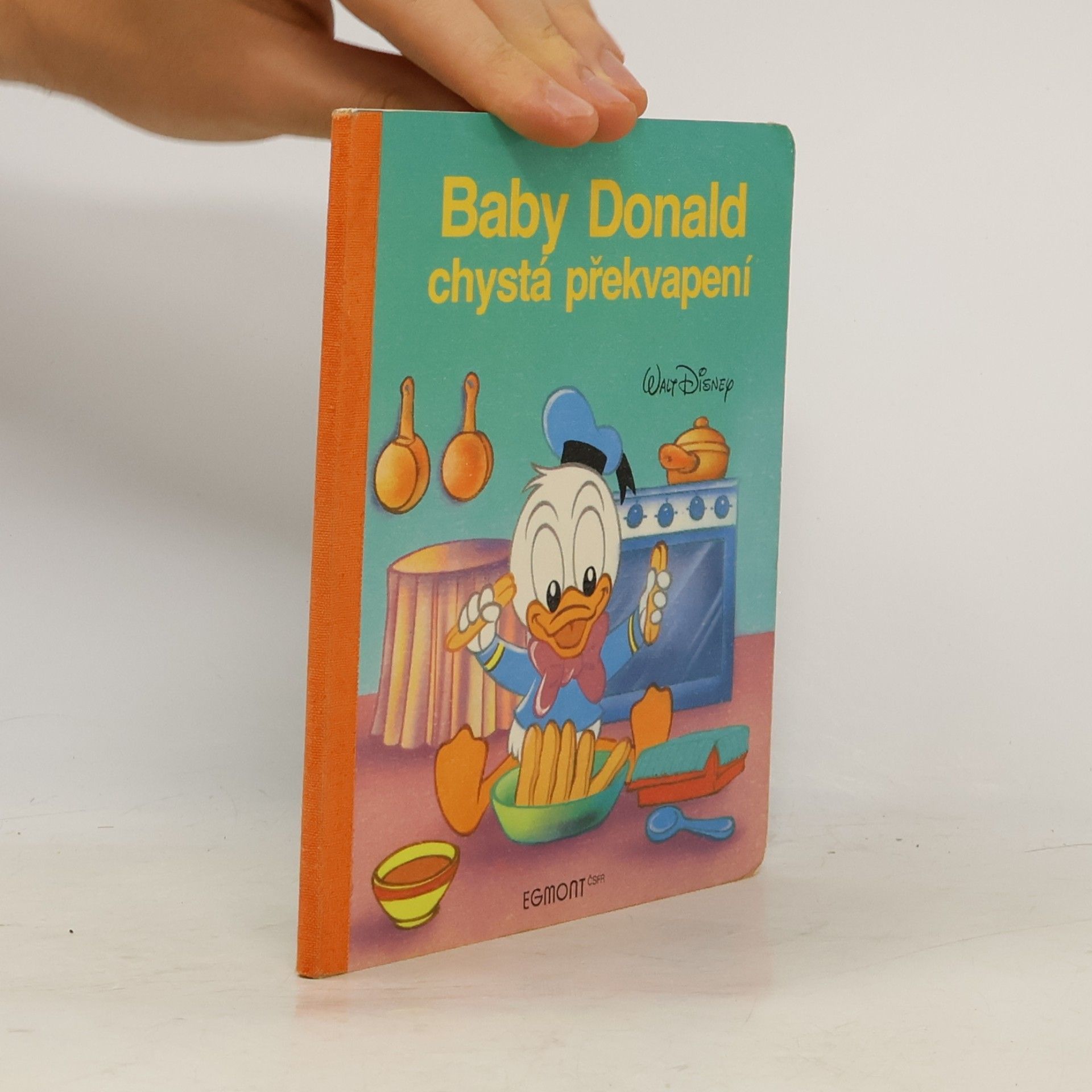 Walt Disney Baby Donald chystá překvapení