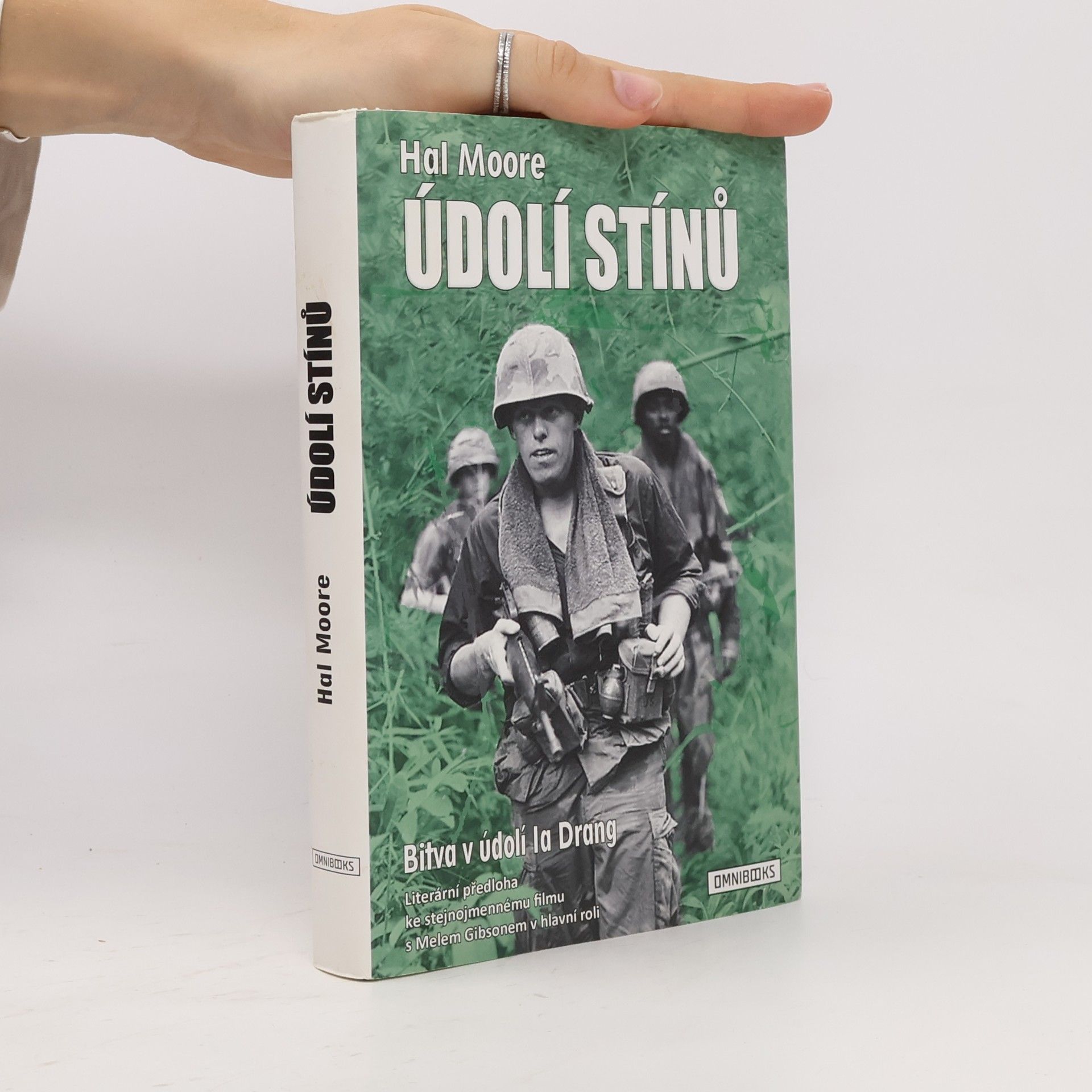 Jan Beneš Údolí stínů - Bitva v údolí Ia Drang
