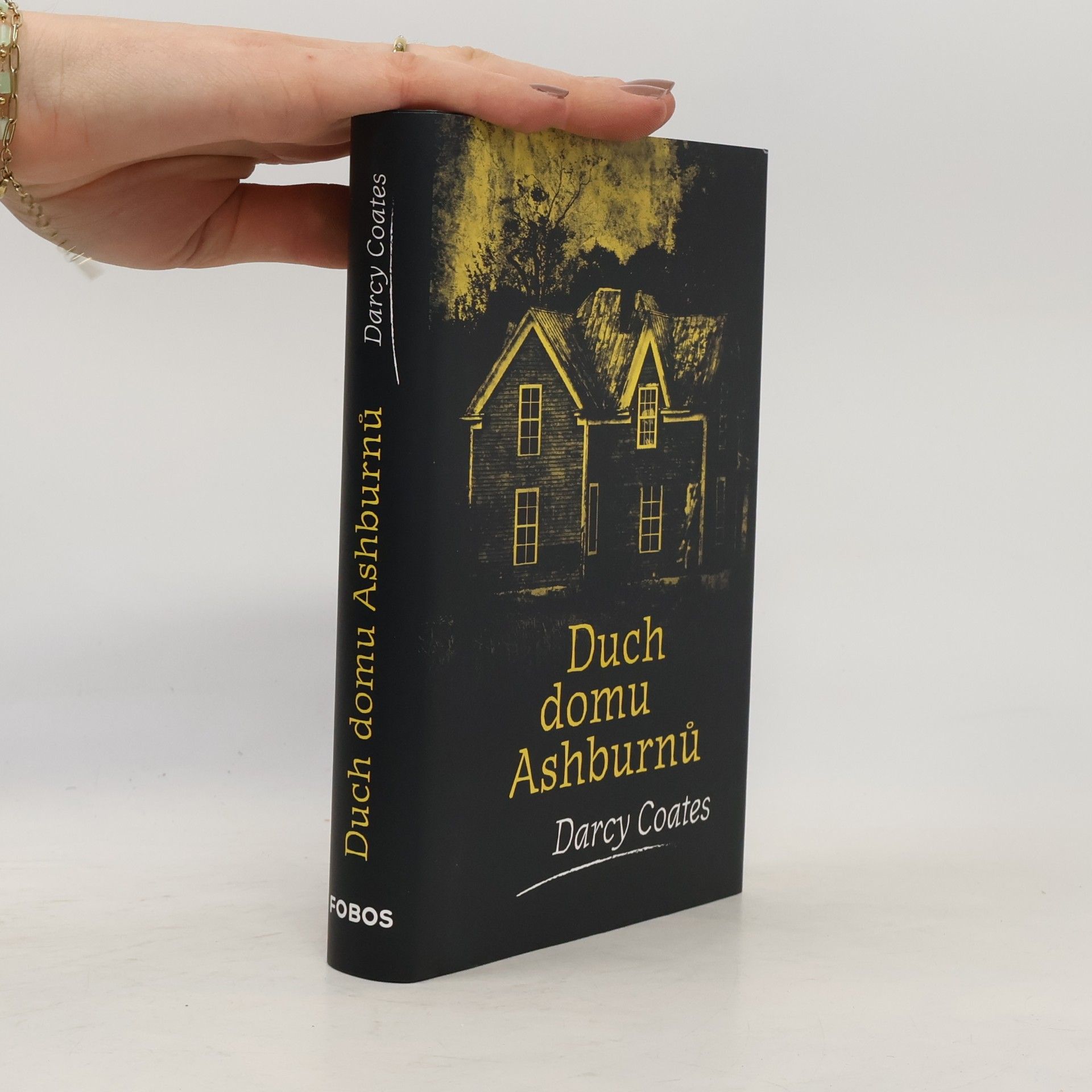 Darcy Coates Duch domu Ashburnů