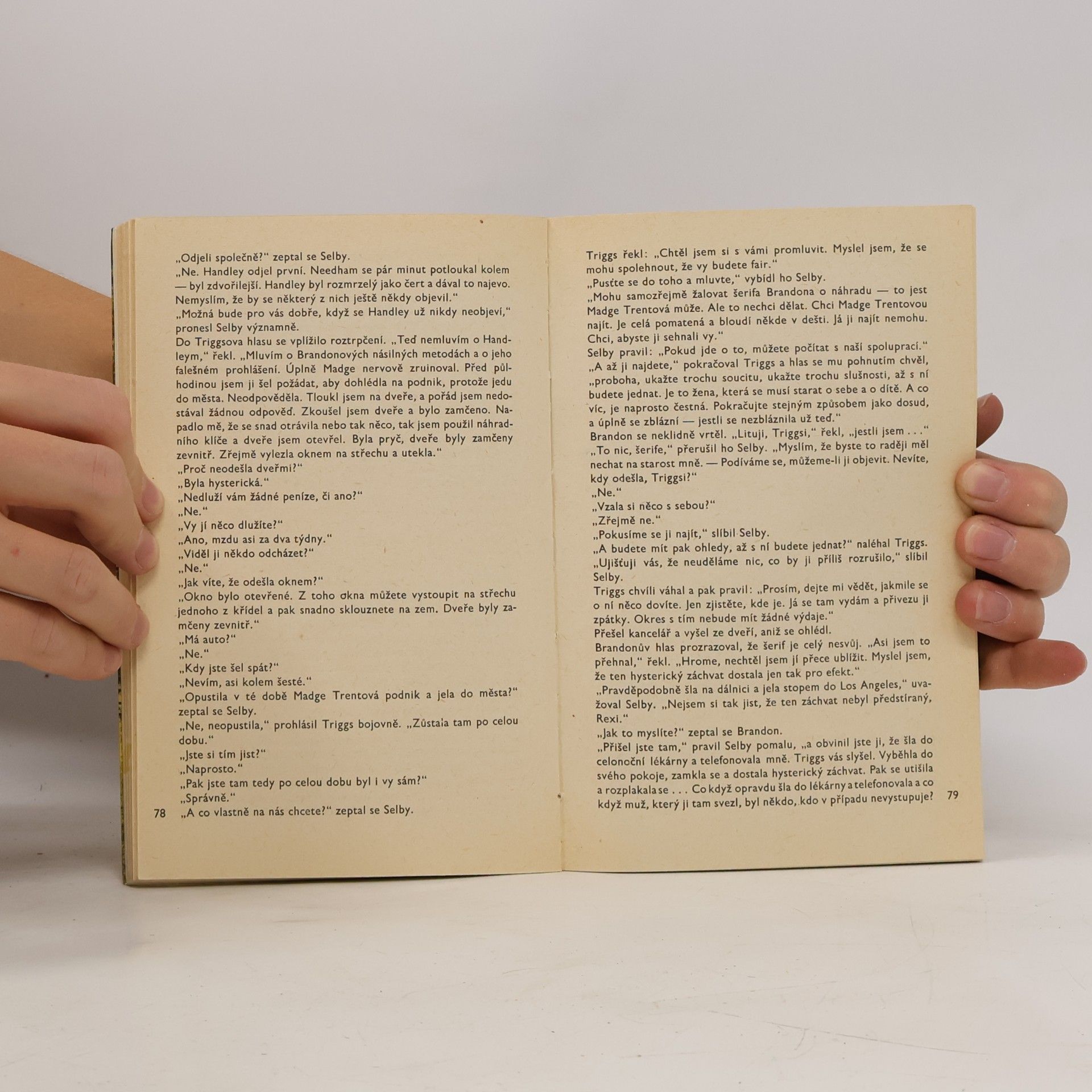 Erle Stanley Gardner Státní zástupce si dovede posvítit
