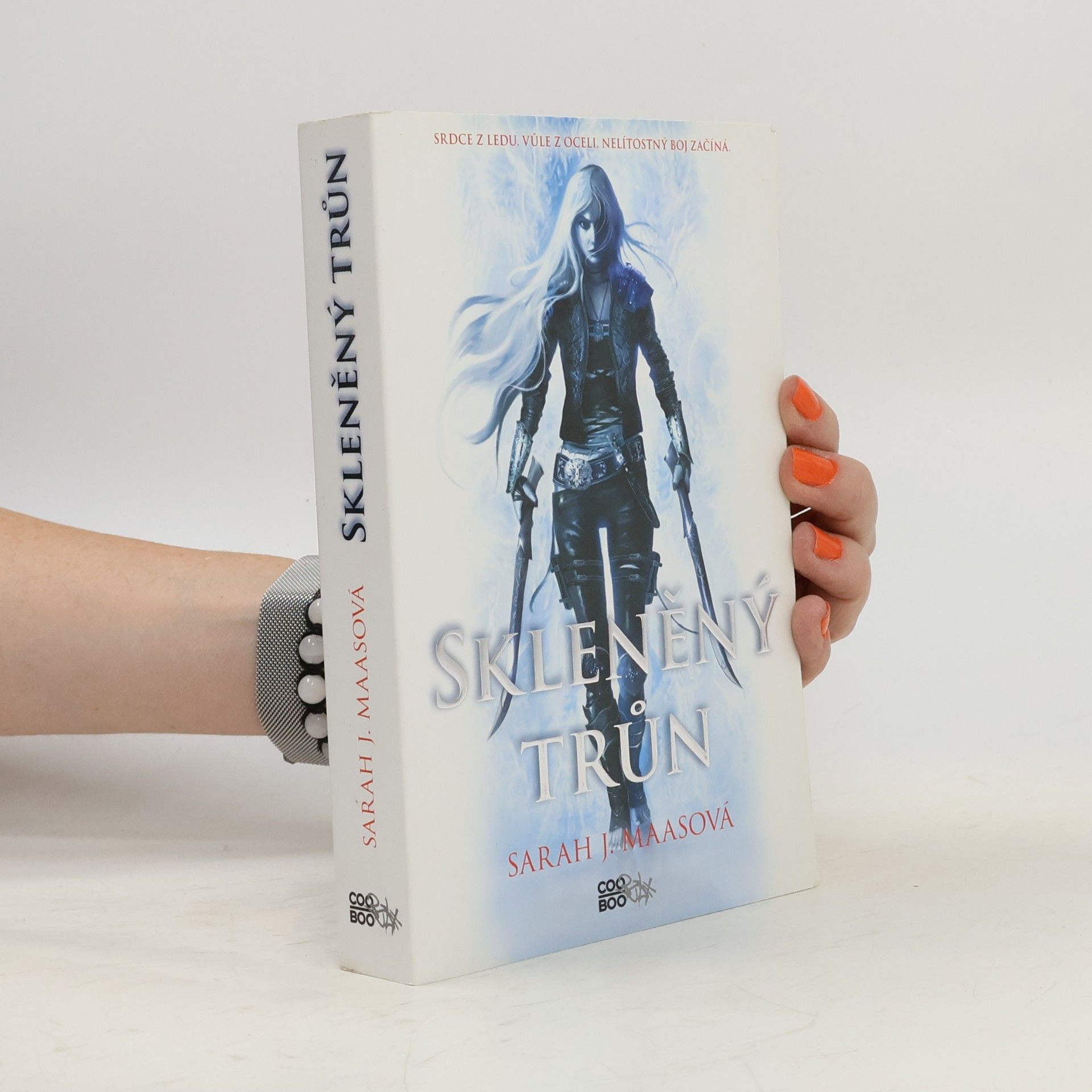 Sarah J. Maas Skleněný trůn