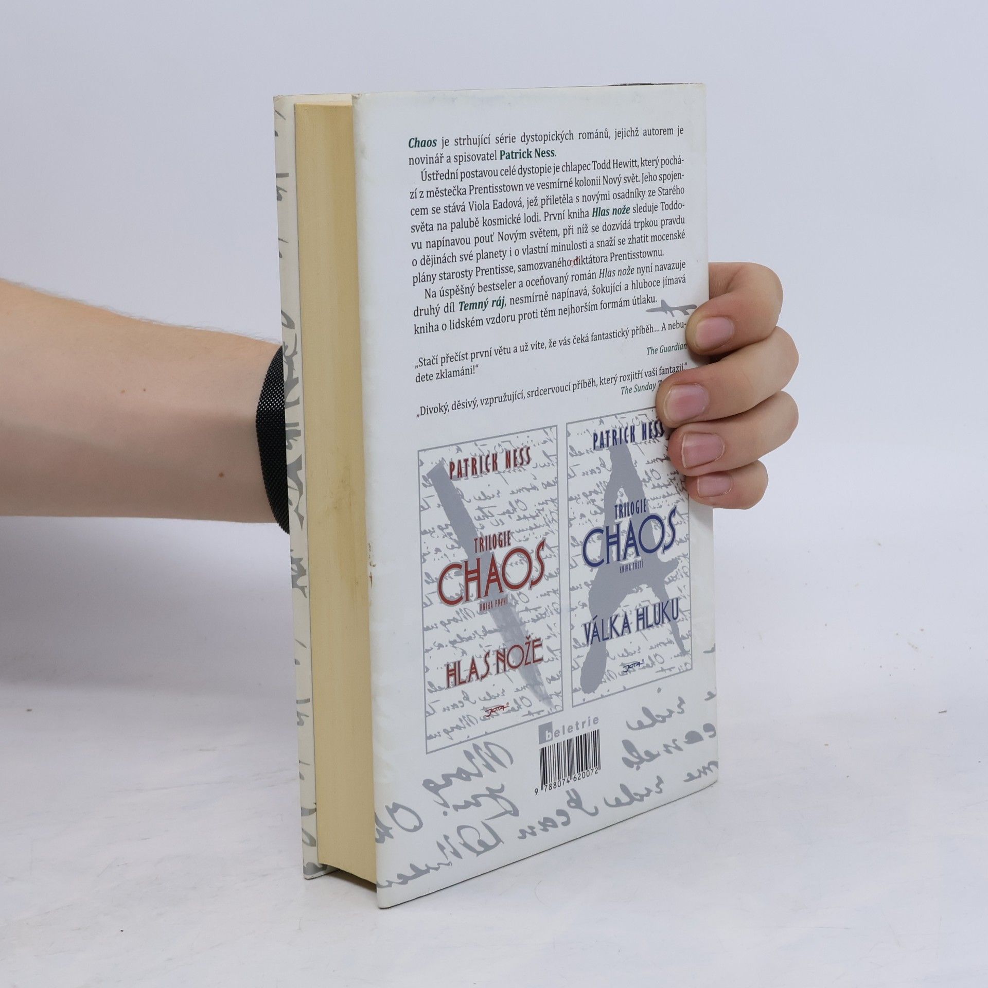 Patrick Ness Chaos. Temný ráj