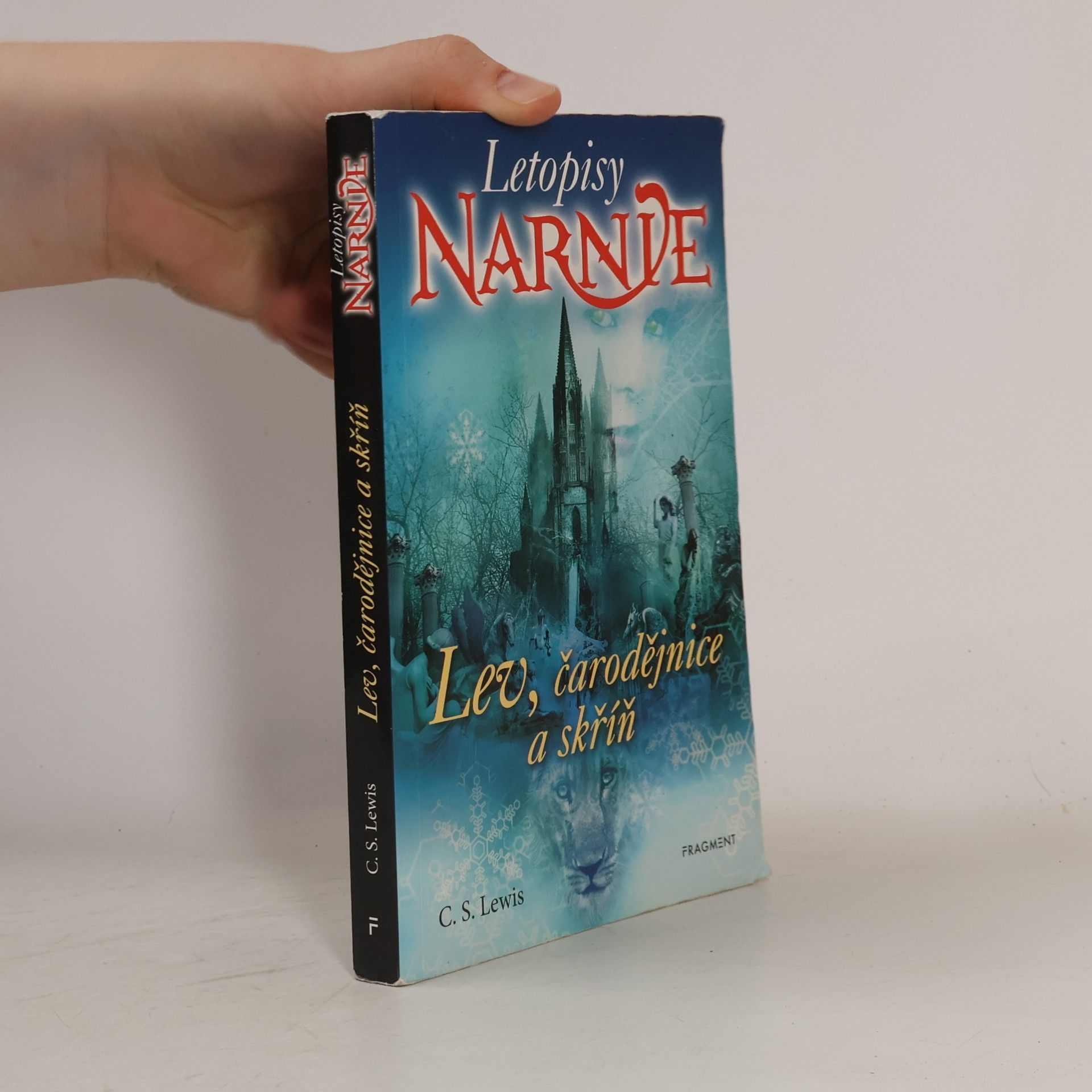 C. S. Lewis Lev, čarodějnice a skříň. Letopisy Narnie