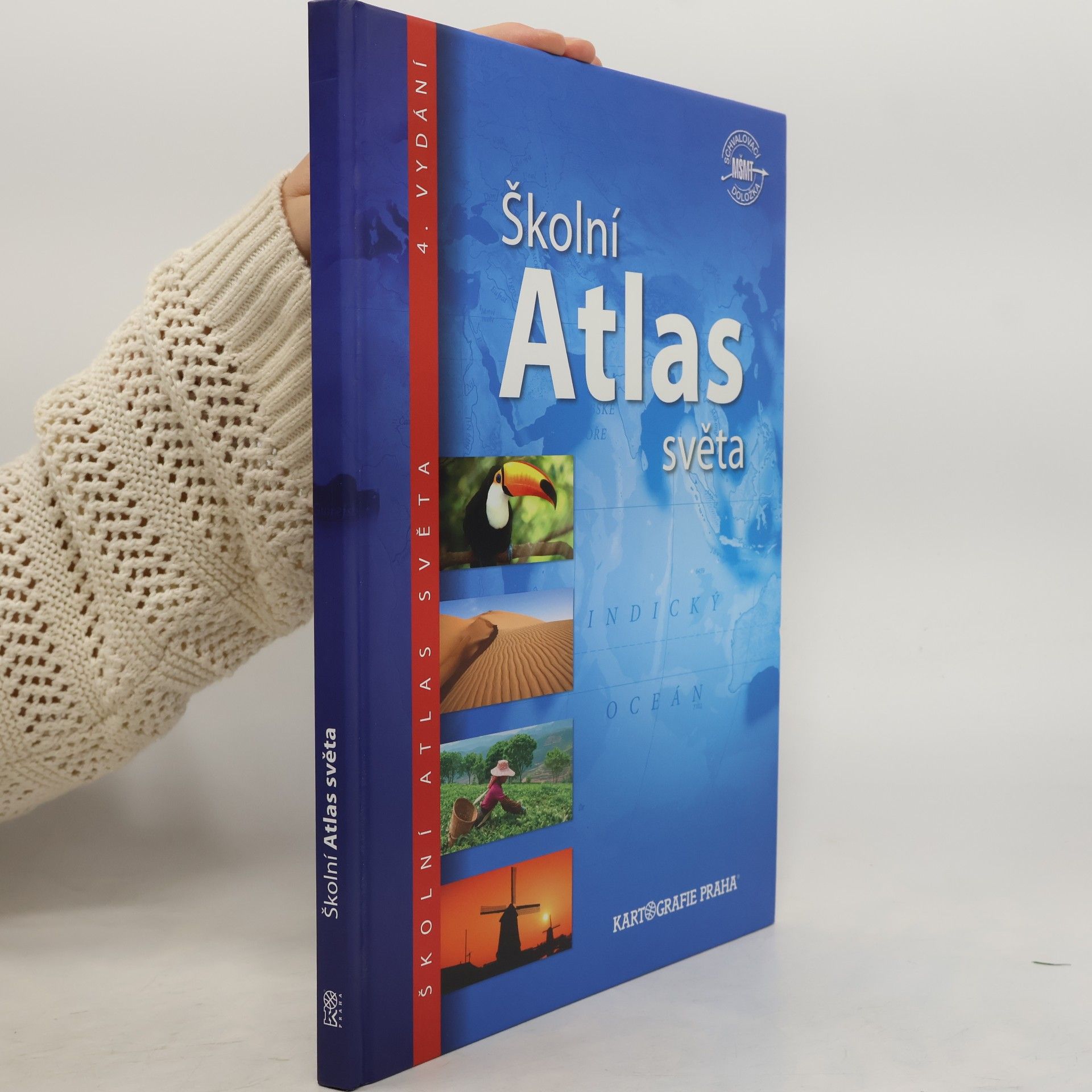 Kolektiv autorů Školní atlas světa