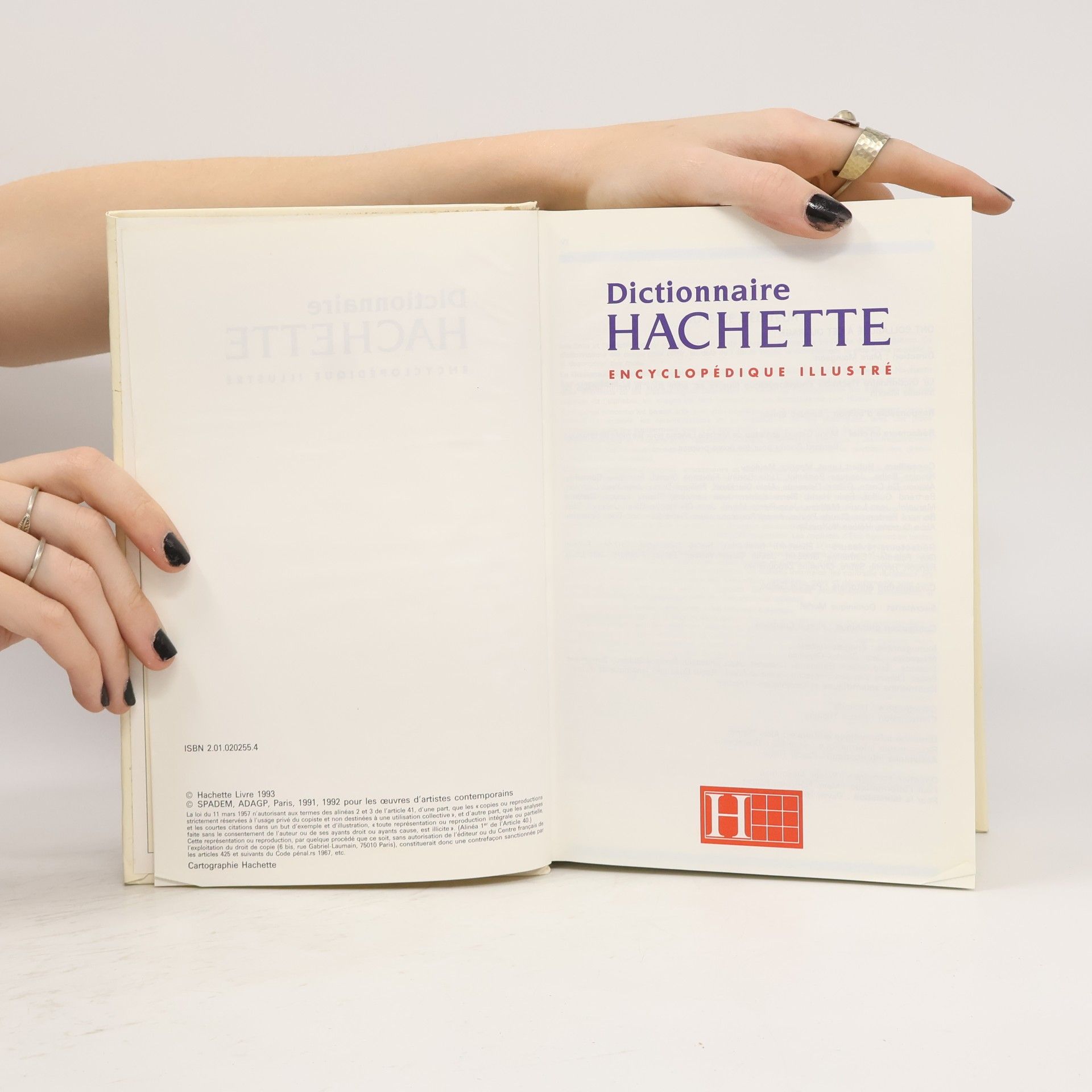 Dictionnaire Hachette Encyclopédique Illustré 1994