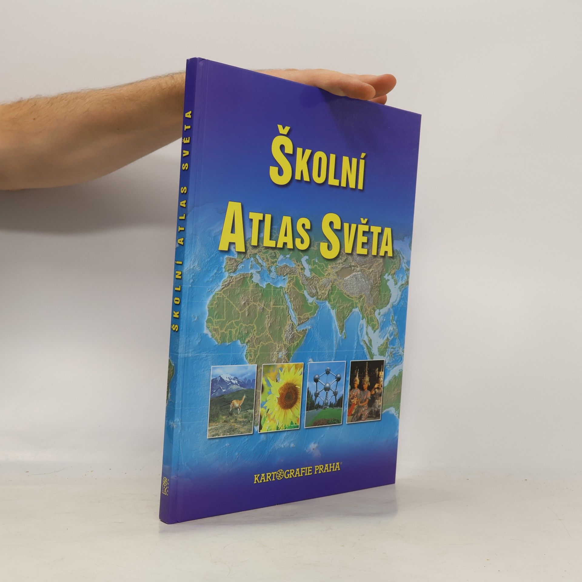 Kolektív autorov Školní atlas světa