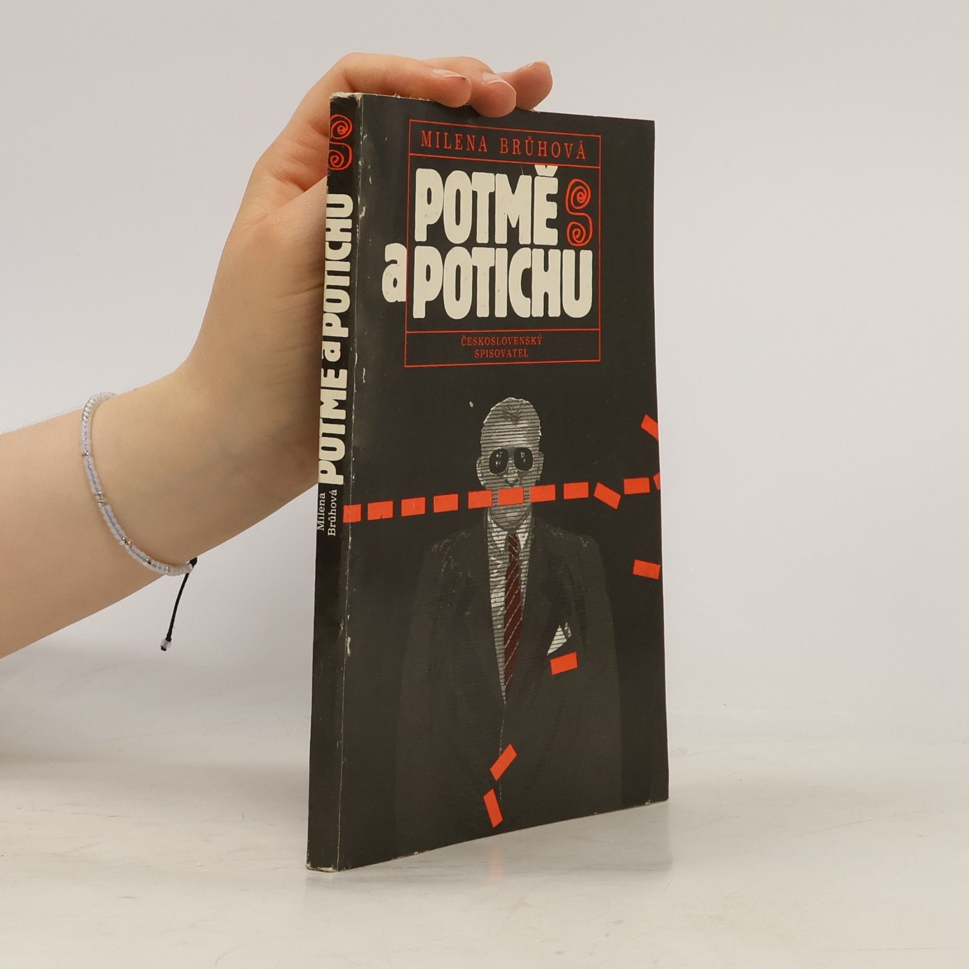 Milena Brůhová Potmě a potichu