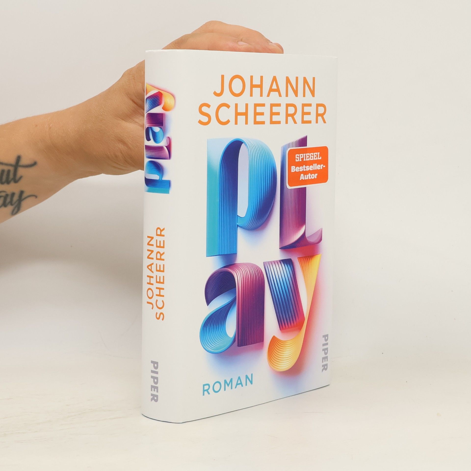 Johann Scheerer Play