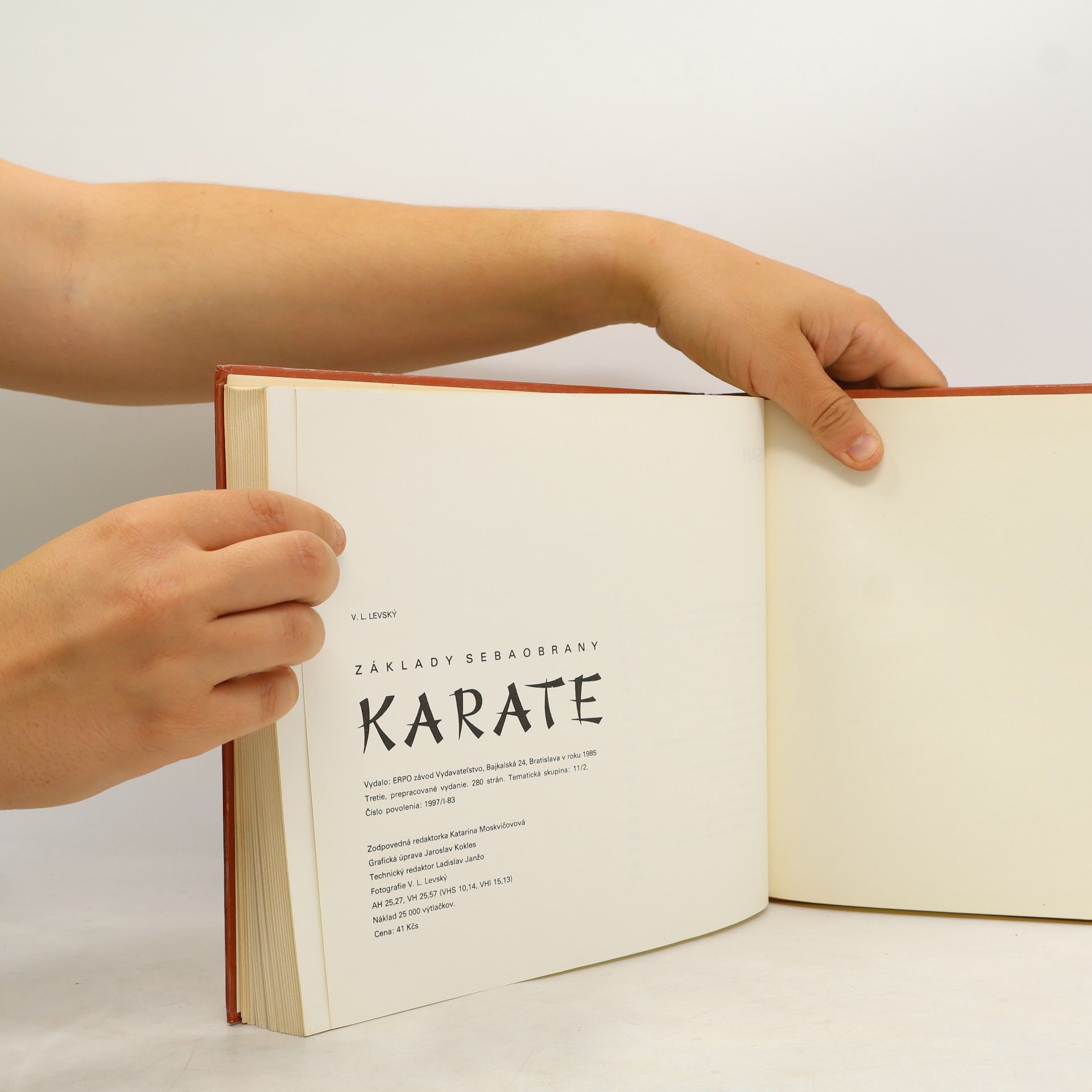 Vojtech L. Levský Základy sebaobrany: Karate