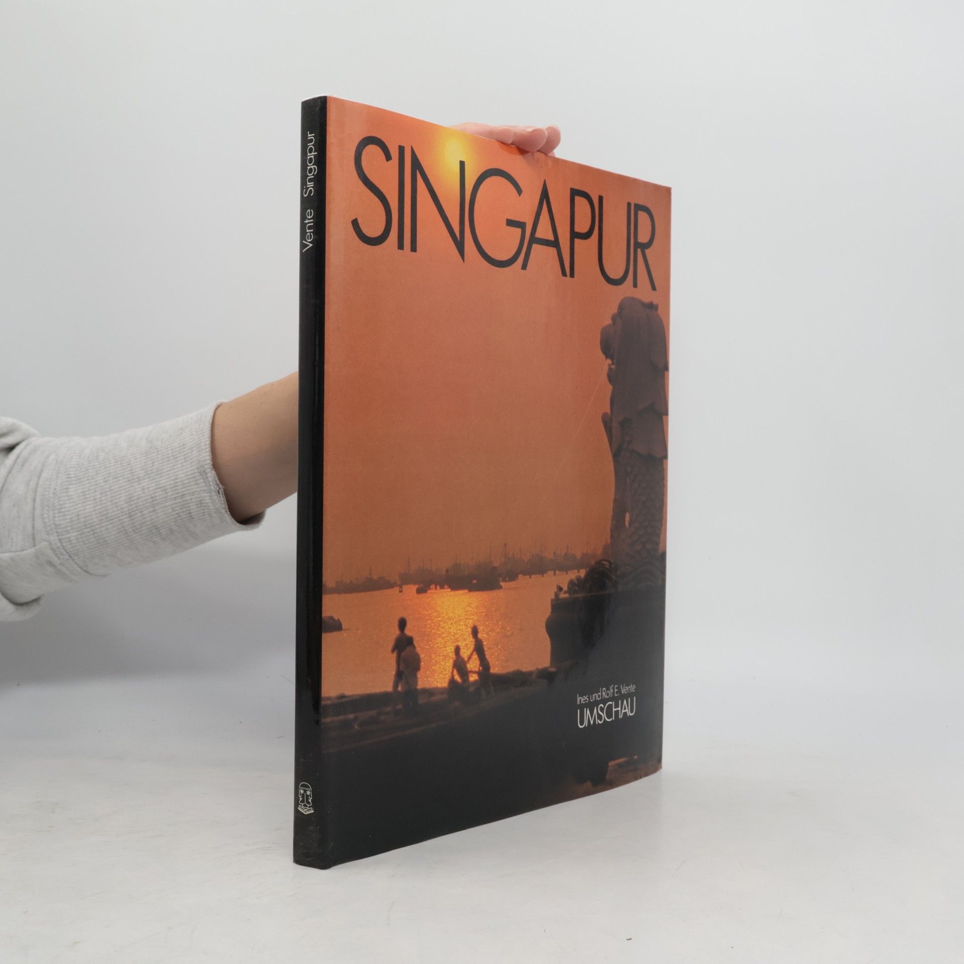 Ines Vente Singapur