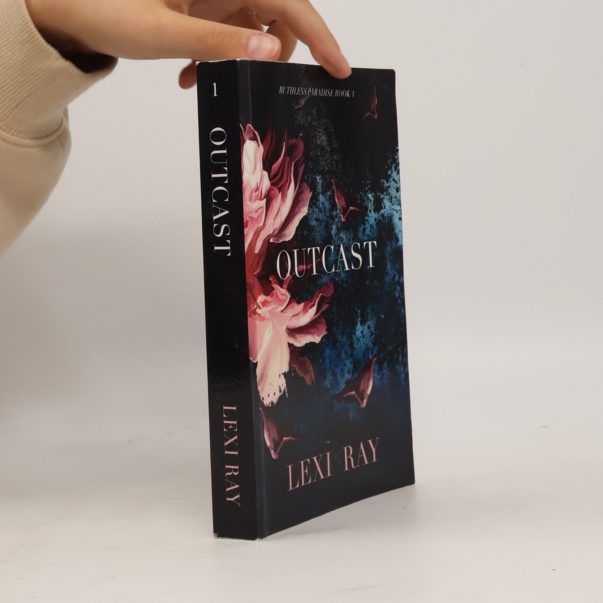 Lexi Ray Outcast