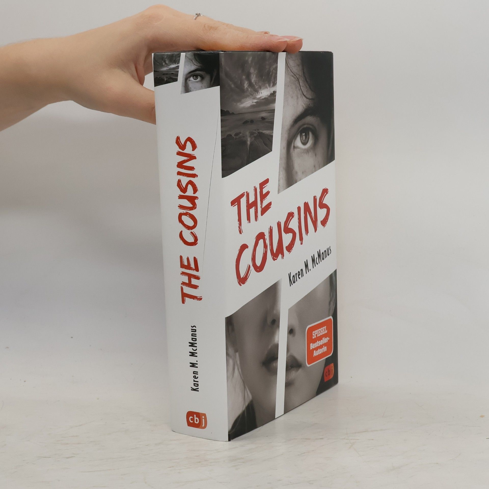 Karen M. McManus The Cousins
