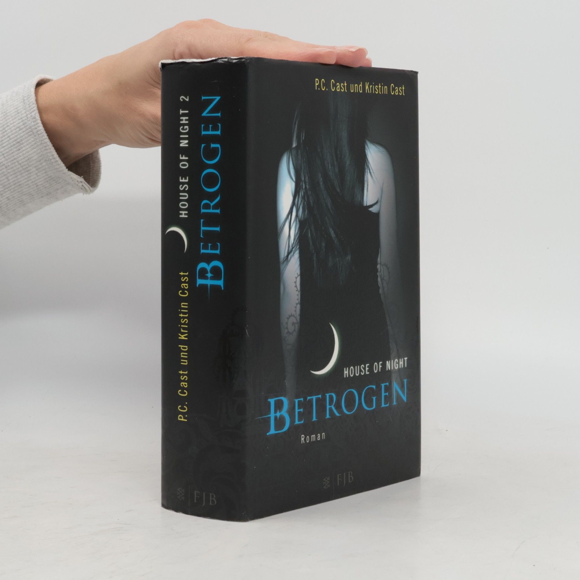 Phyllis Christine Cast House of Night 2. Betrogen