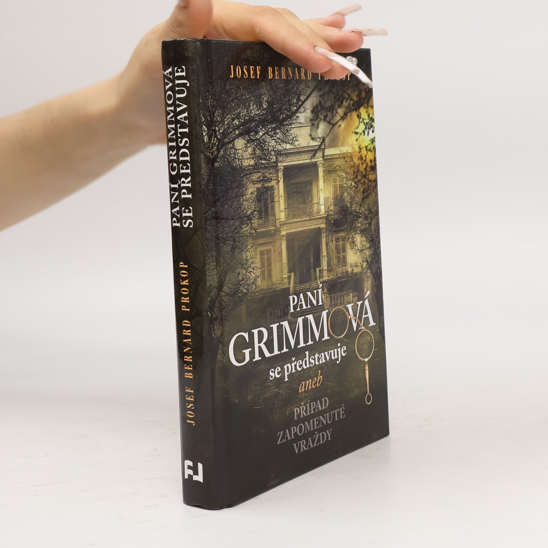 Paní Grimmová se představuje, aneb, Případ zapomenuté vraždy
