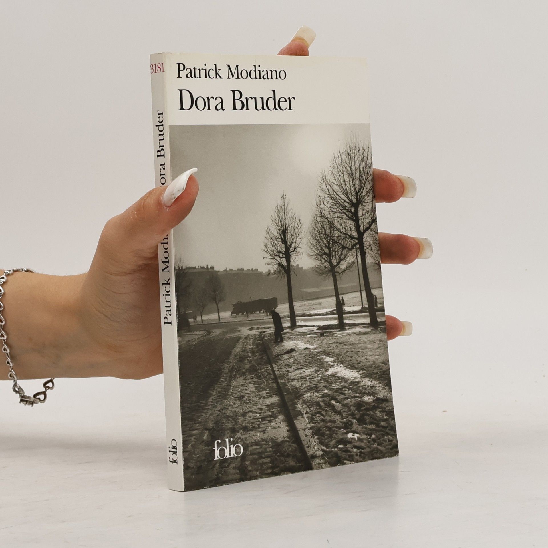 Patrick Modiano Dora Bruder