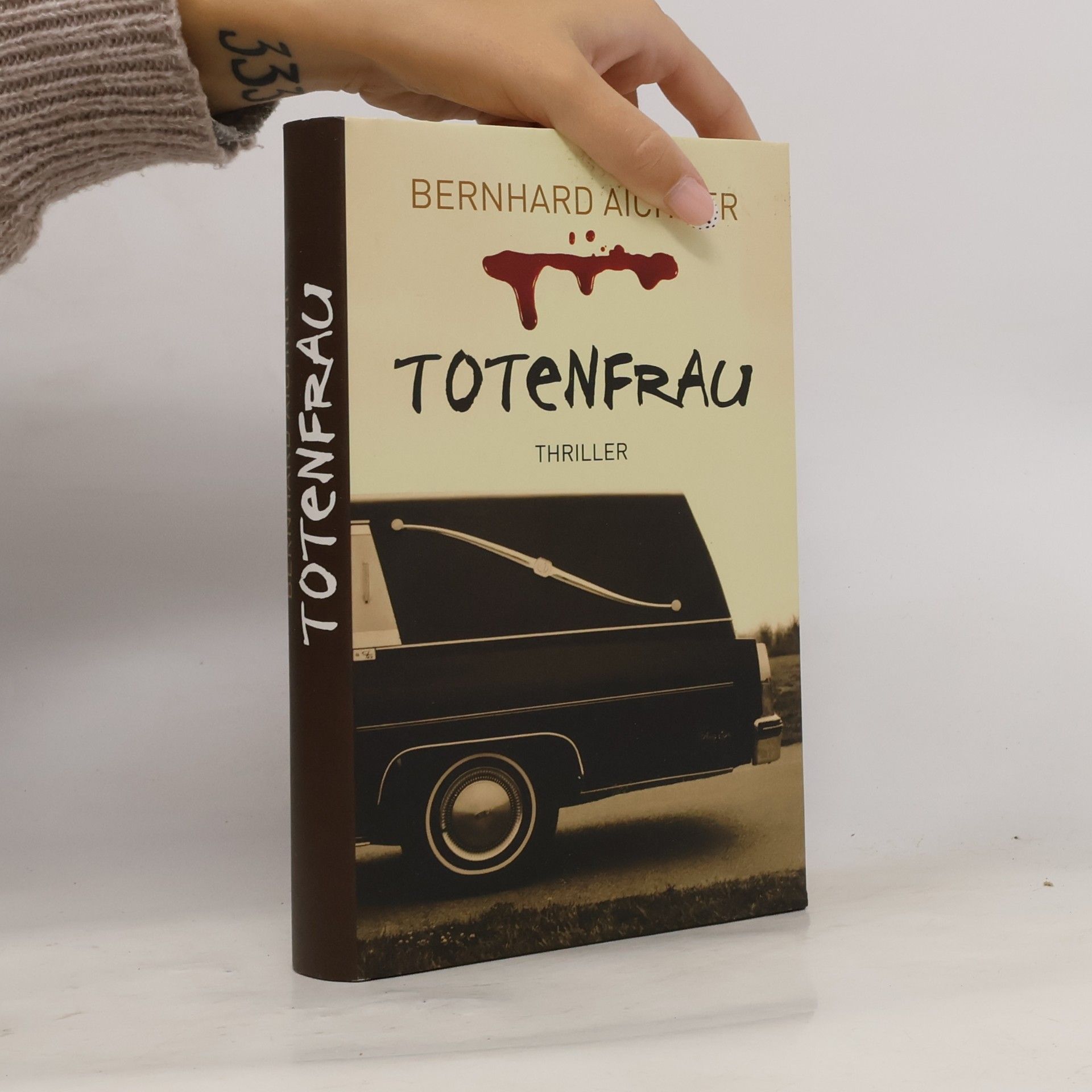 Bernhard Aichner Totenfrau