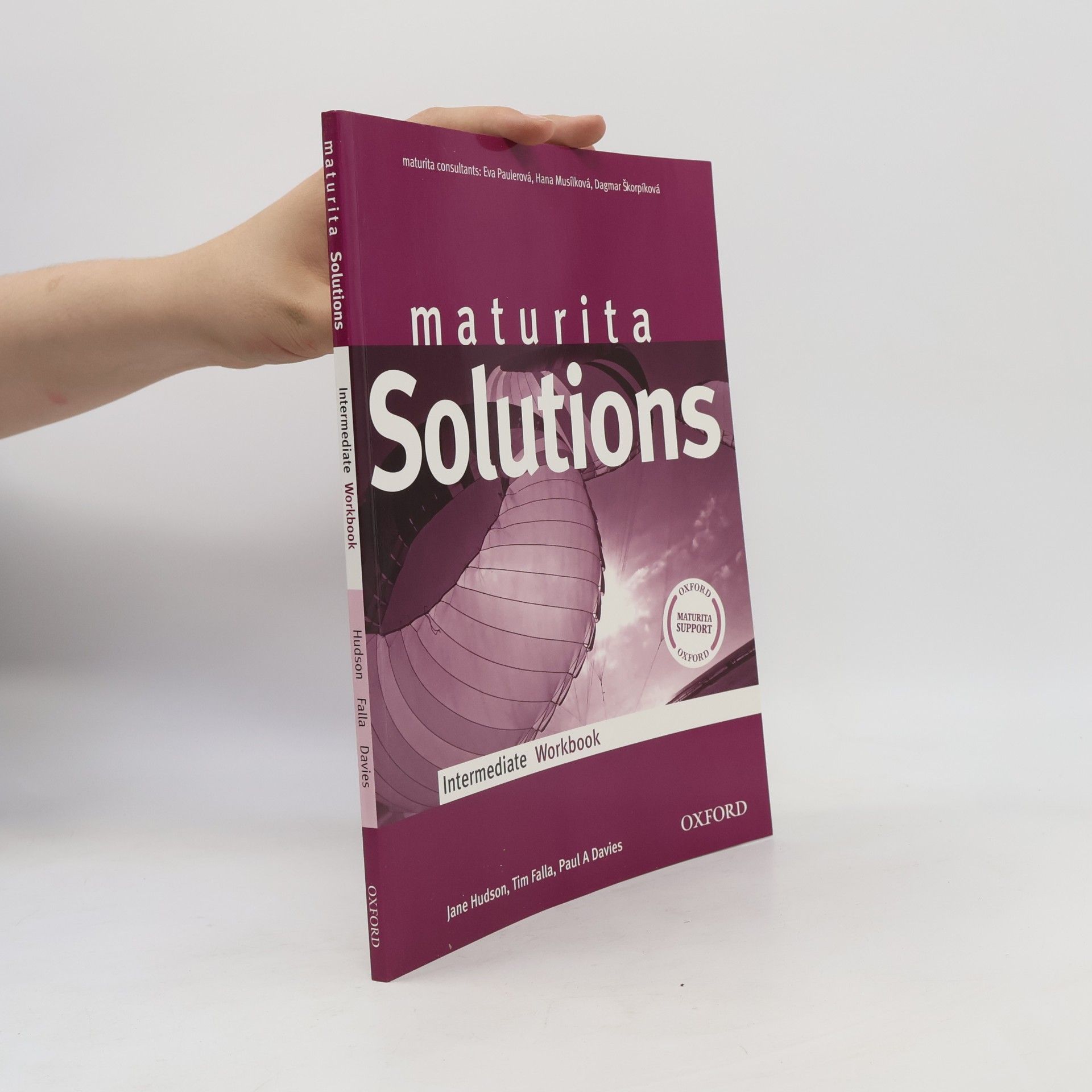Maturita Solutions. Intermediate Workbook