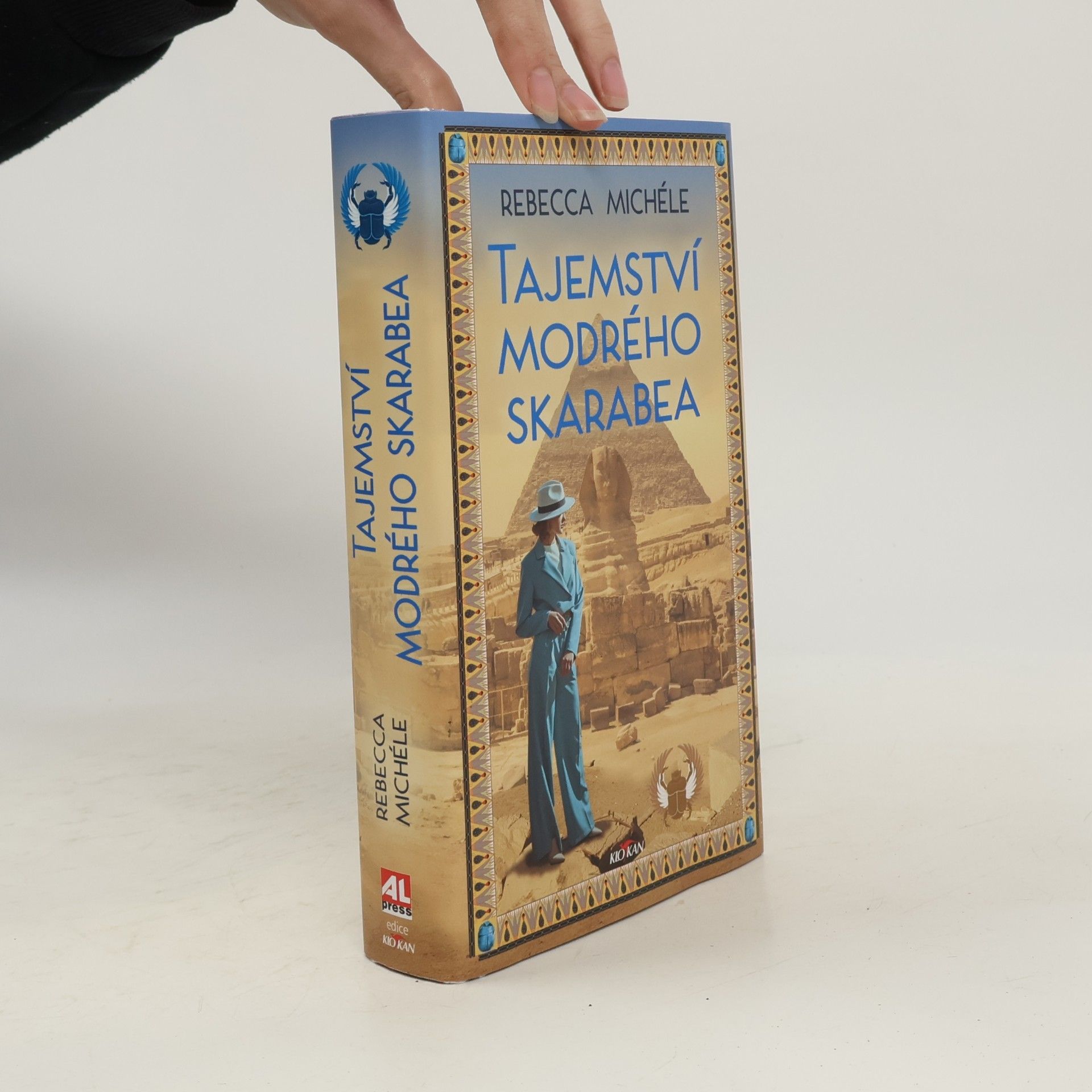 Rebecca Michéle Tajemství modrého skarabea