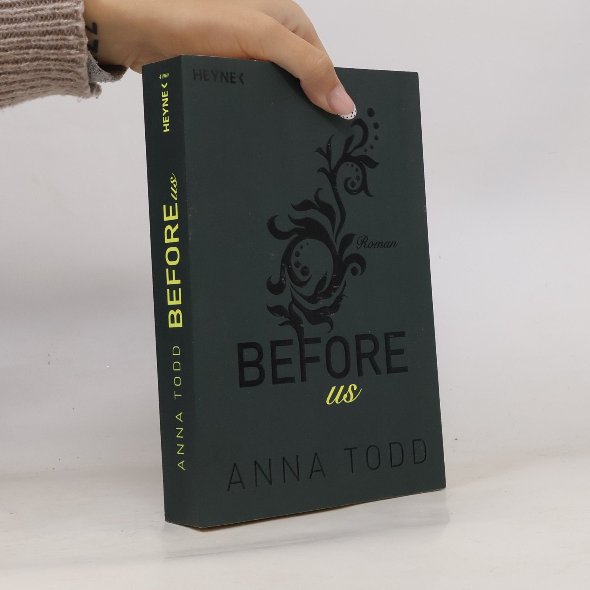 Anna Todd After 5. Before Us