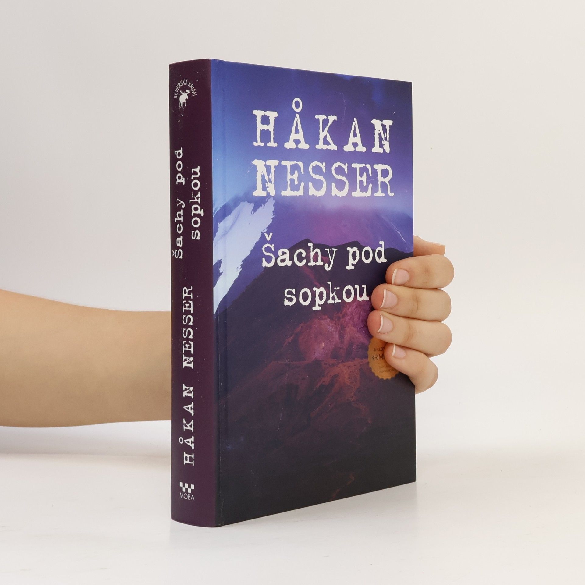 Håkan Nesser Šachy pod sopkou