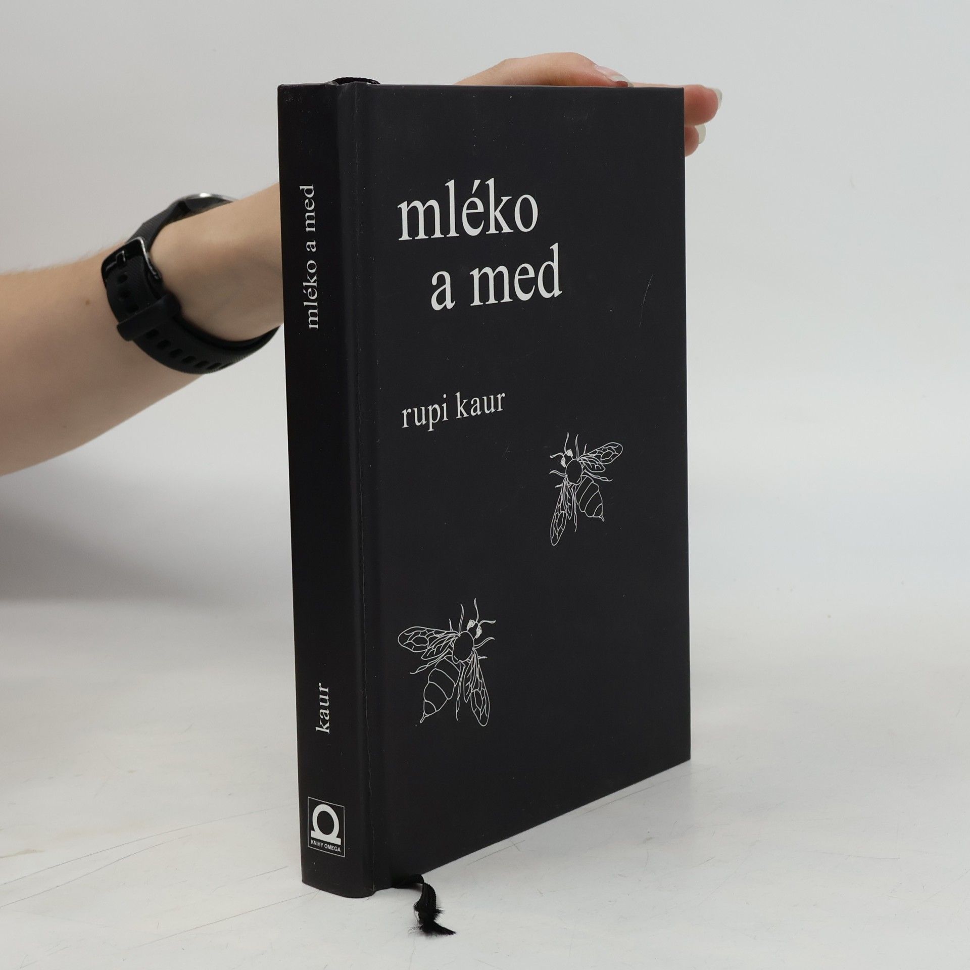Rupi Kaur Mléko a med