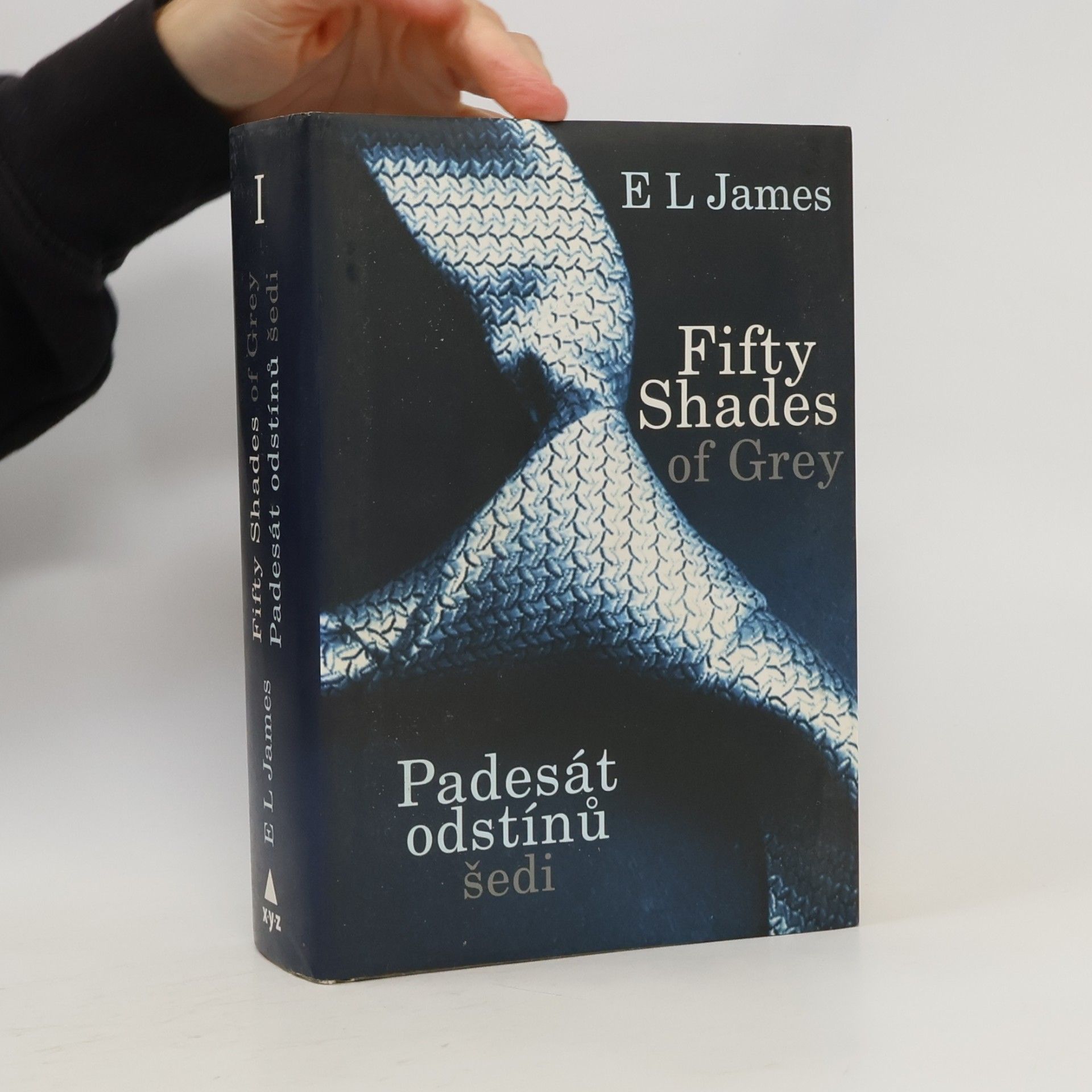 E L James Padesát odstínů šedi I.