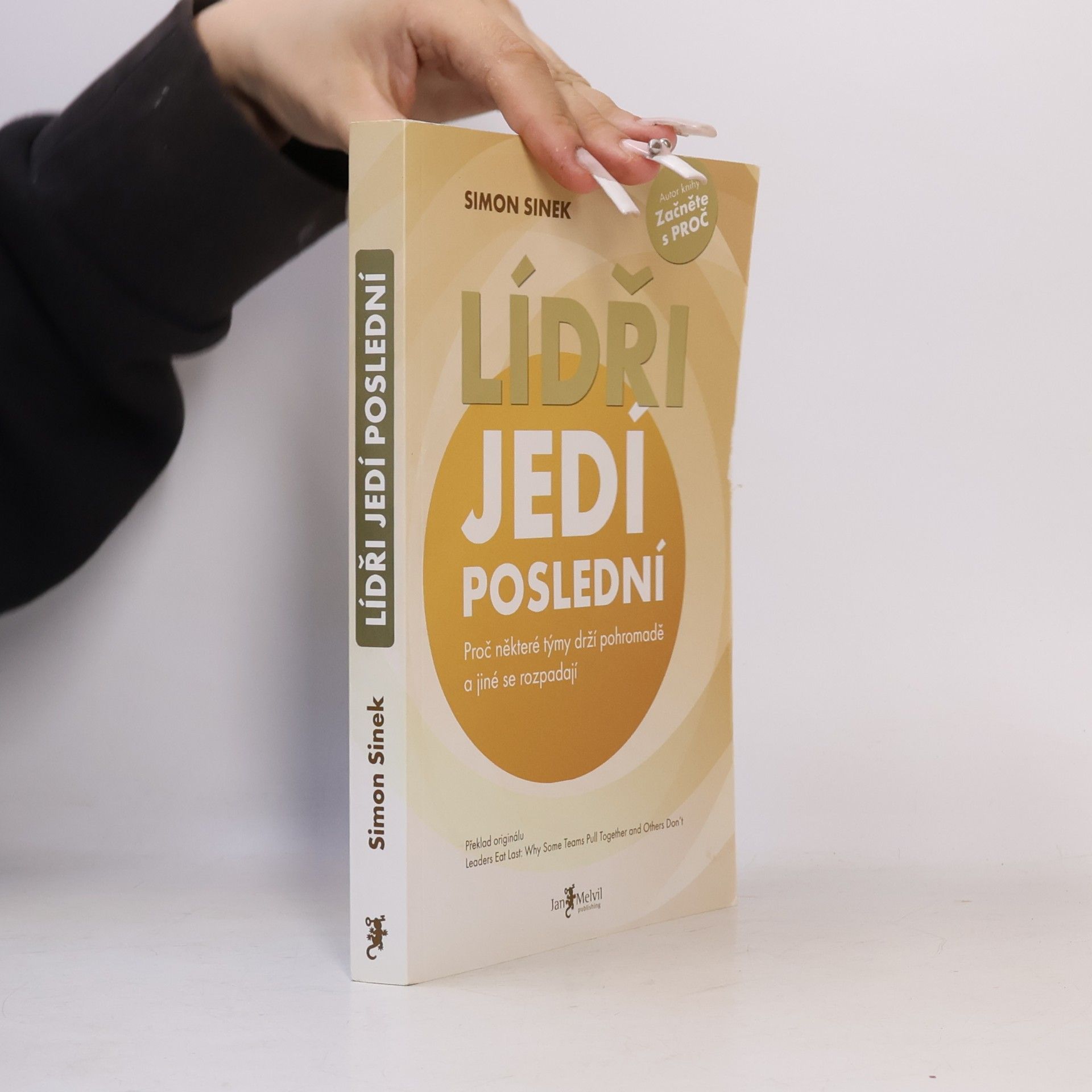 Simon Sinek Lídři jedí poslední